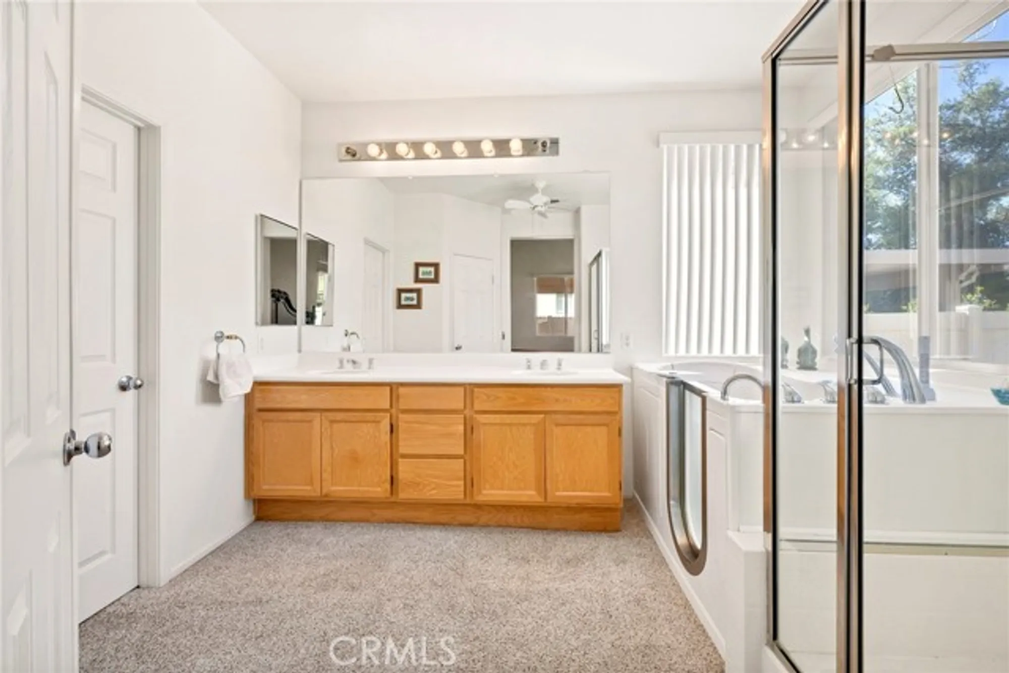 Property Slideshow image 19 of 42 | 29243 hidden lake dr, Menifee, CA, 92584