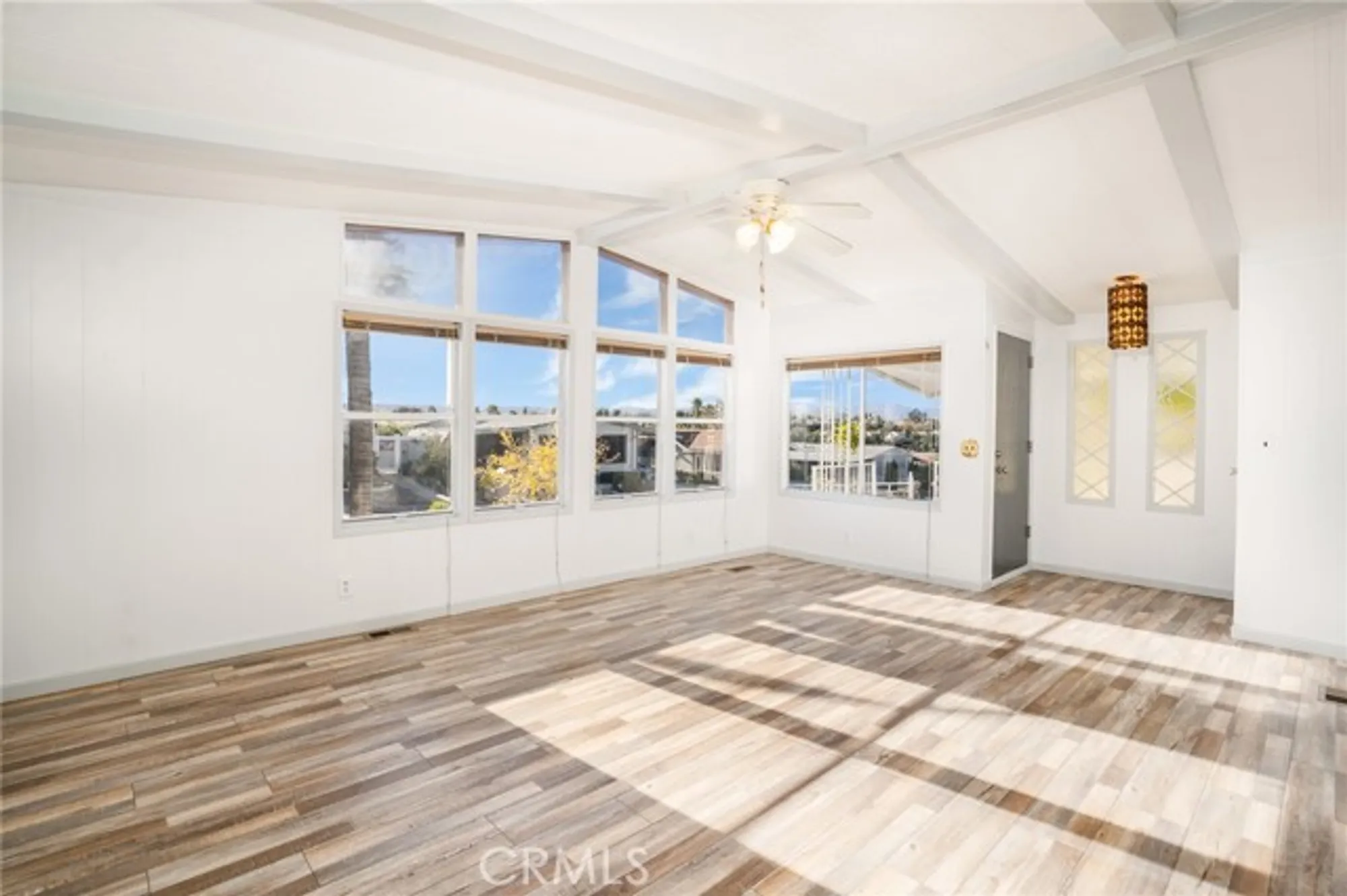 Property Slideshow image 14 of 50 | 38200 via del largo, Murrieta, CA, 92563