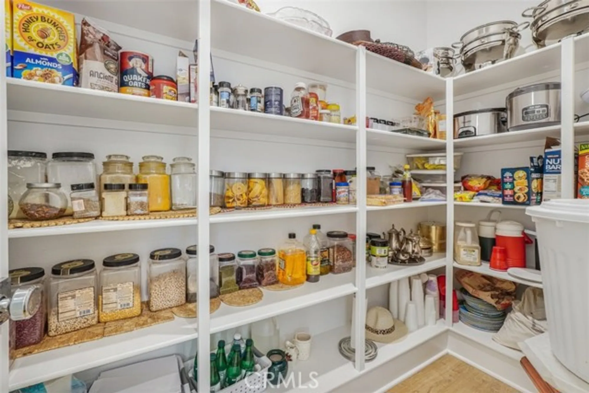 Property Slideshow image 9 of 60 | 24501 via sendero, Valencia, CA, 91354