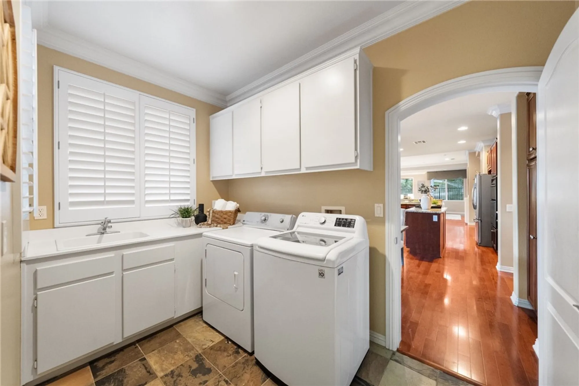 Property Slideshow image 14 of 47 | 501 garcia dr, Hemet, CA, 92545