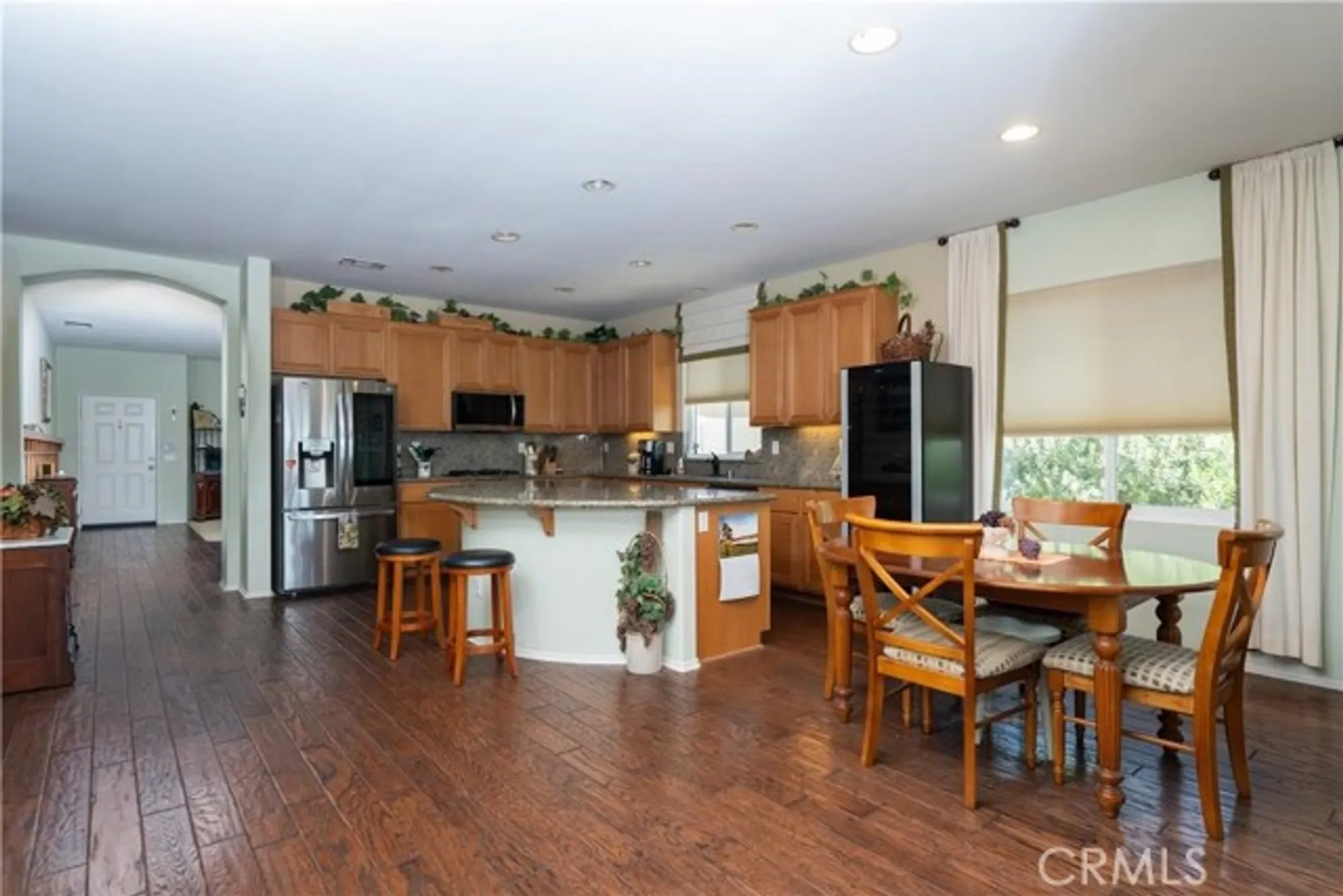 Property Slideshow image 10 of 36 | 28433 oasis view cir, Menifee, CA, 92584