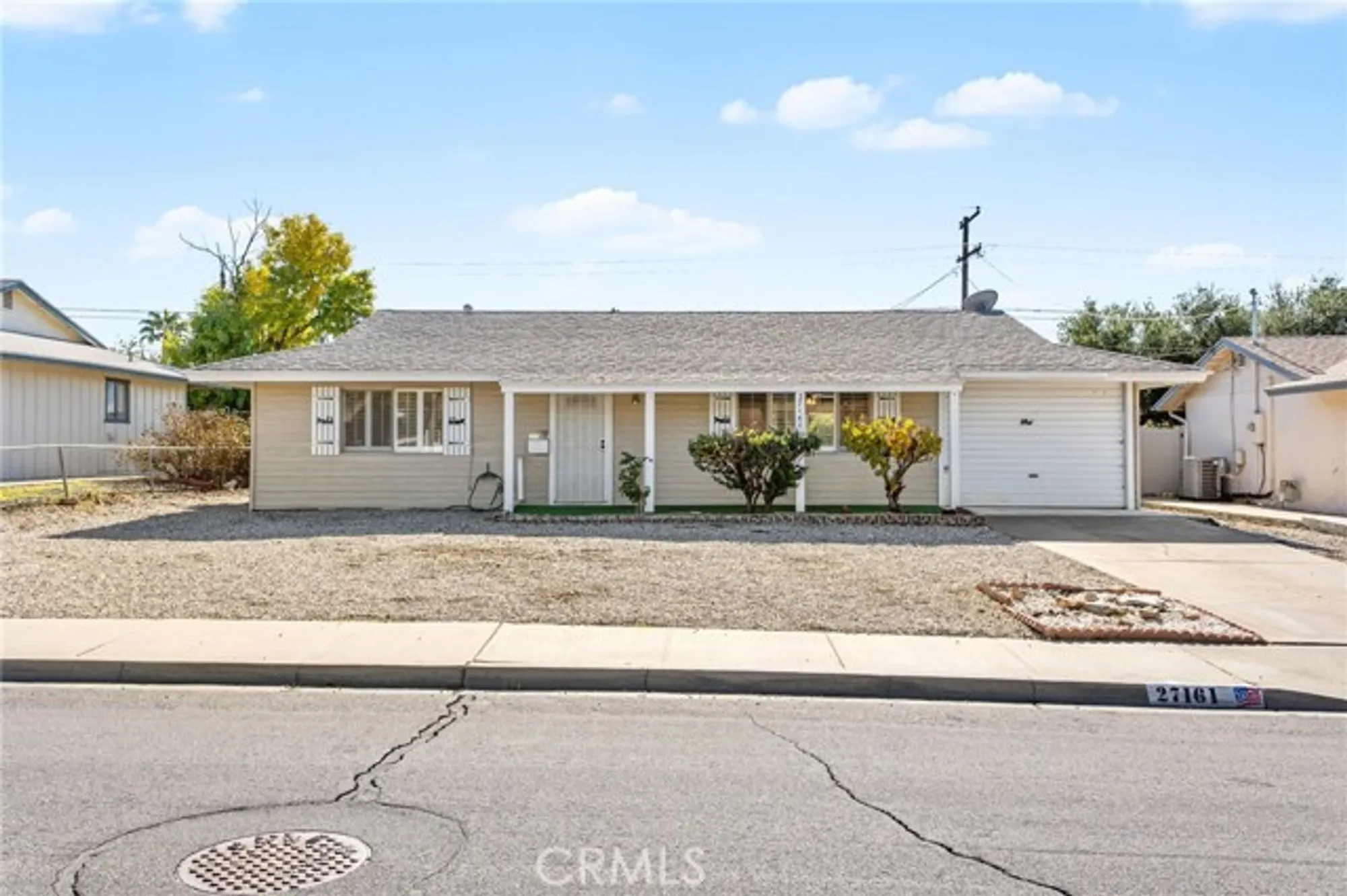Property Slideshow image 1 of 35 | 27161 pinehurst rd, Menifee, CA, 92586