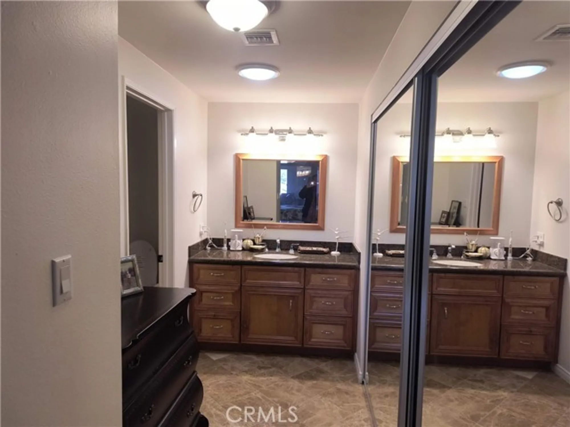 Property Slideshow image 14 of 14 | 19335 oak crossing rd, Newhall, CA, 91321