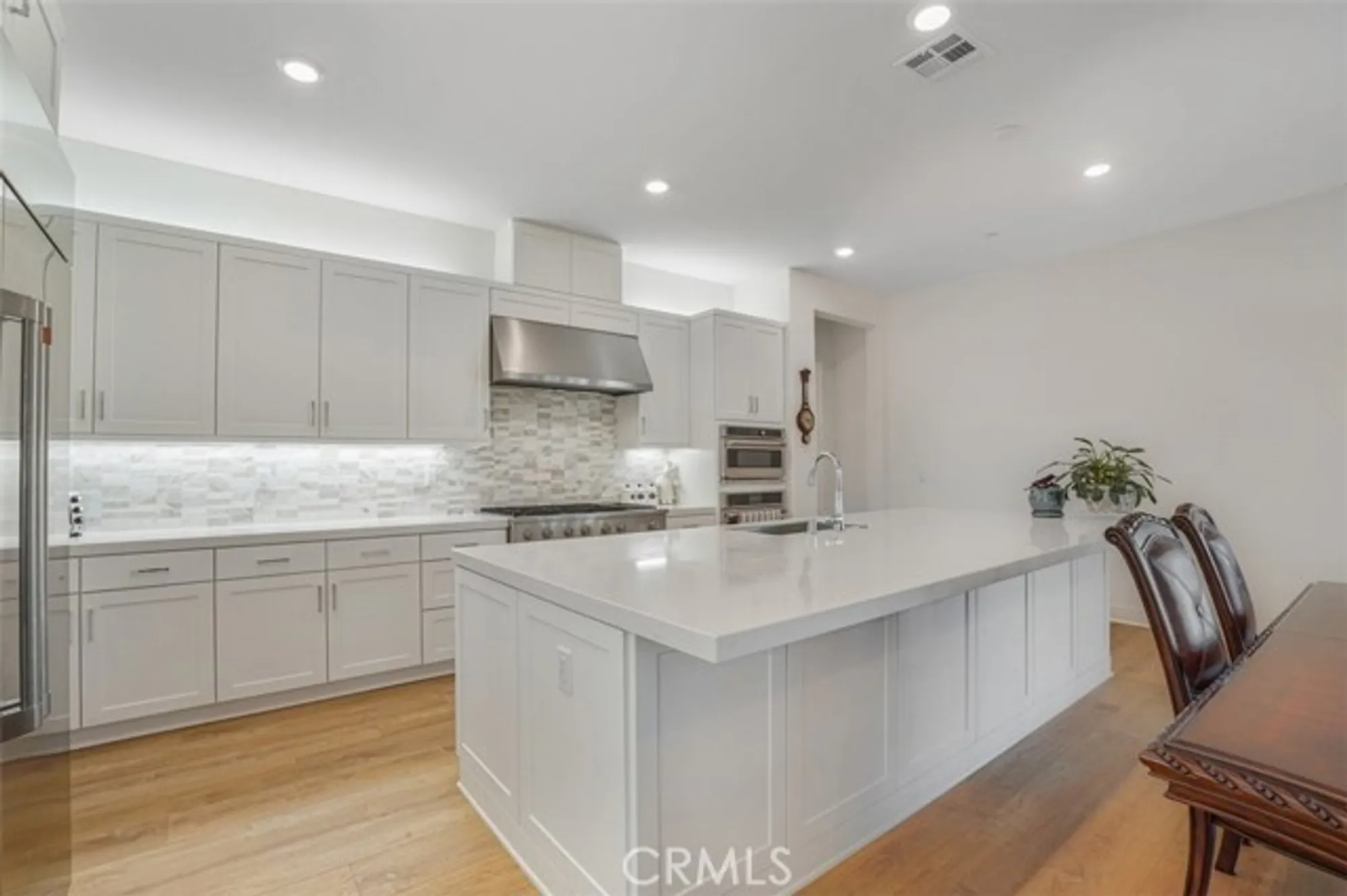 Property Slideshow image 15 of 60 | 24501 via sendero, Valencia, CA, 91354