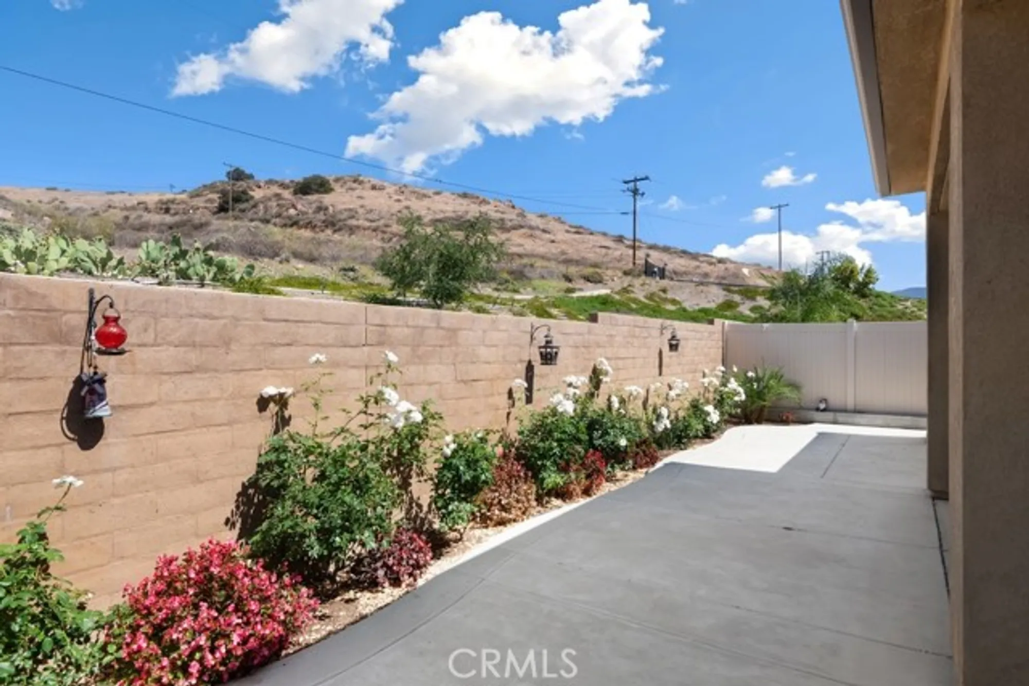 Property Slideshow image 20 of 55 | 24190 evesong dr, Corona, CA, 92883