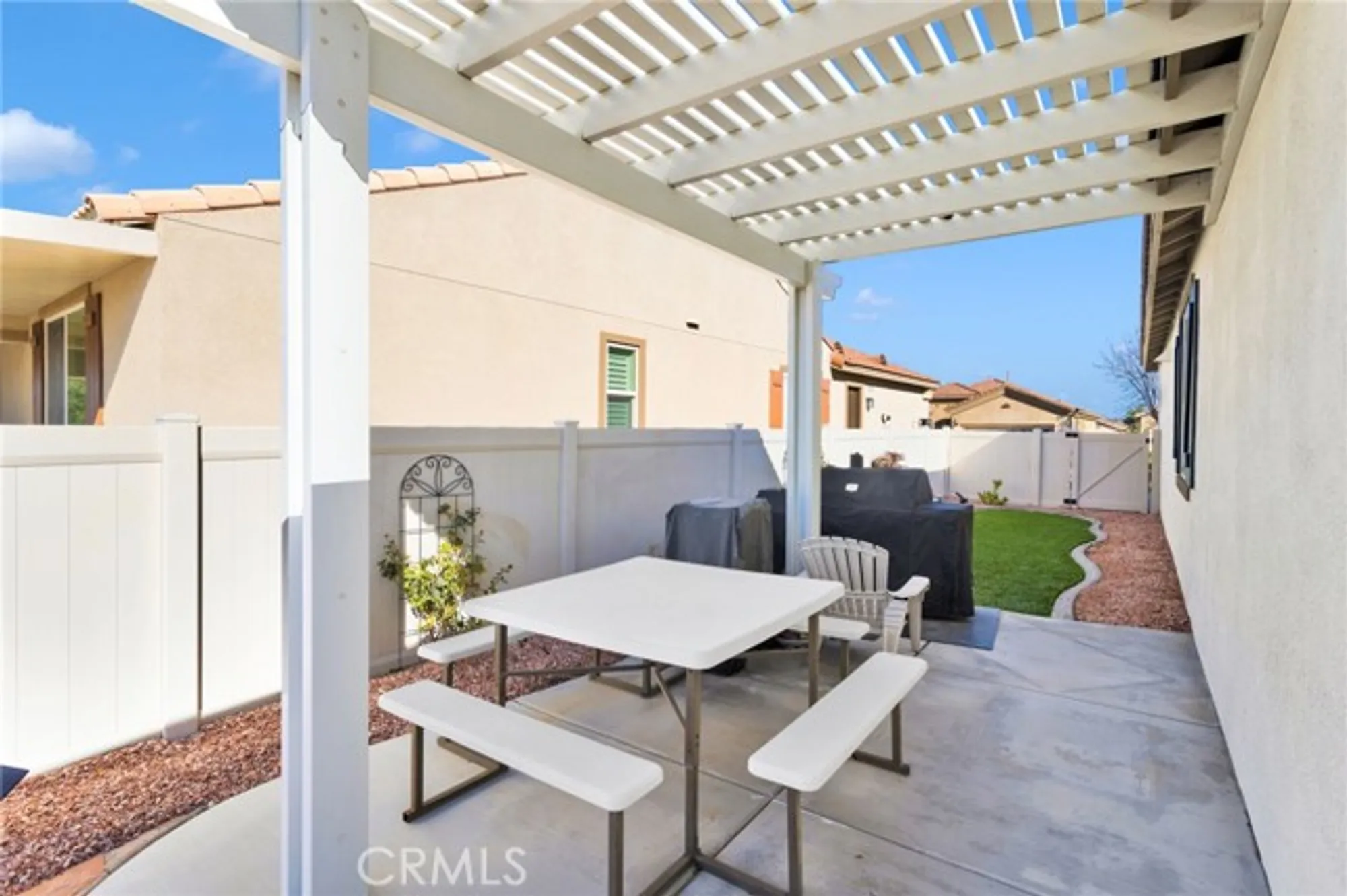 Property Slideshow image 37 of 54 | 10332 darby rd, Apple Valley, CA, 92308