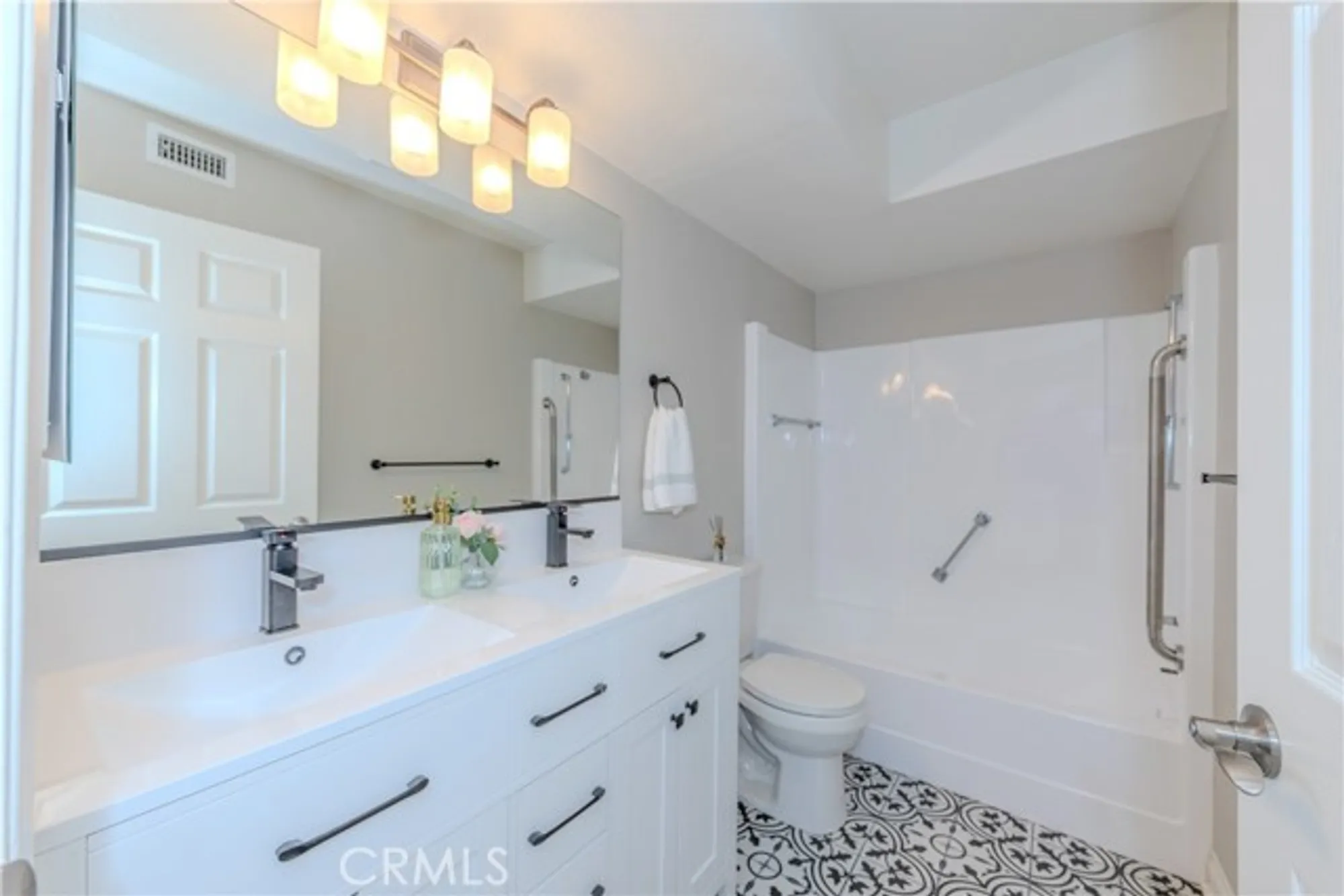 Property Slideshow image 14 of 25 | 3379 punta alta b, Laguna Woods, CA, 92637