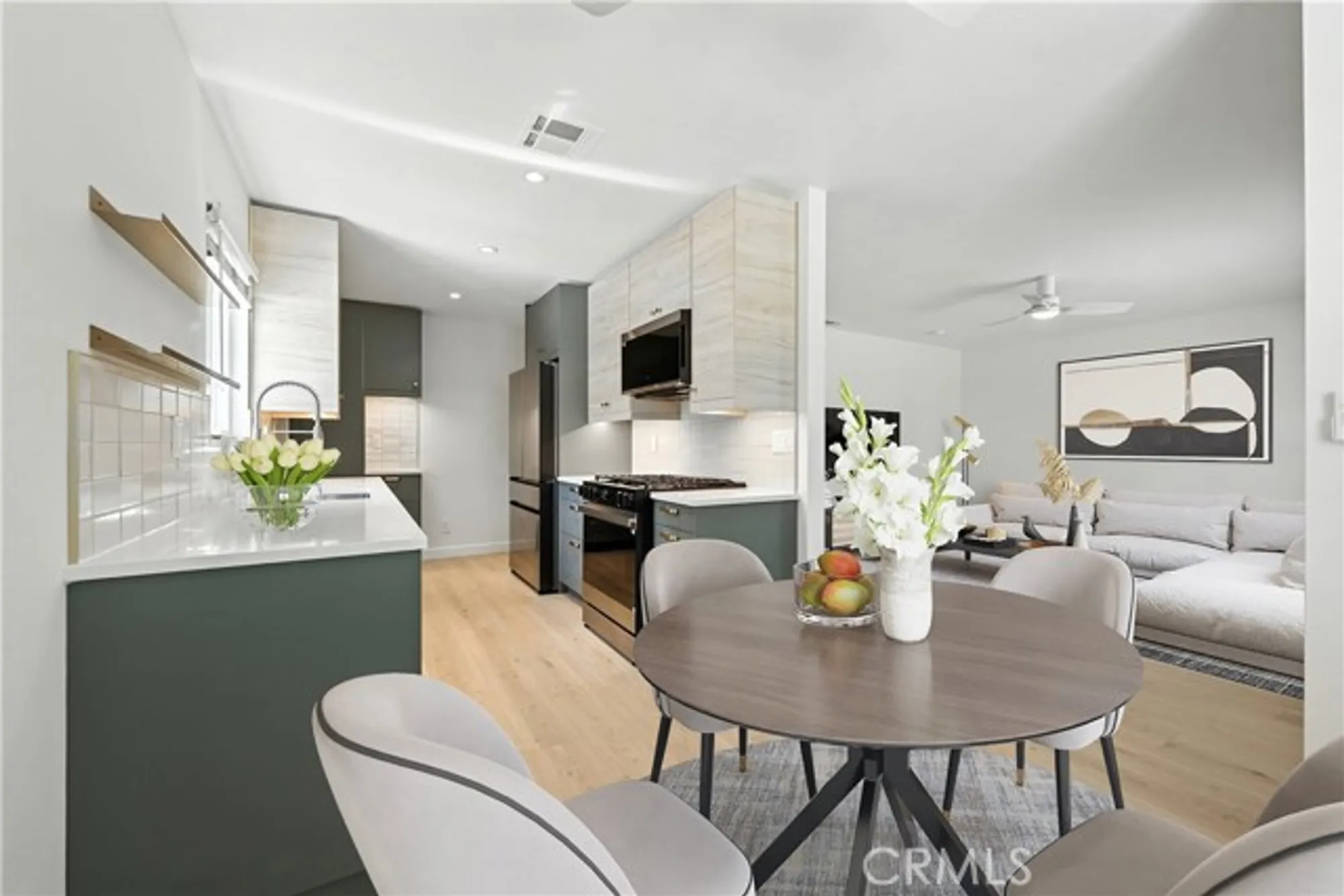 Property Slideshow image 4 of 19 | 3935 san ramon dr, Oceanside, CA, 92057
