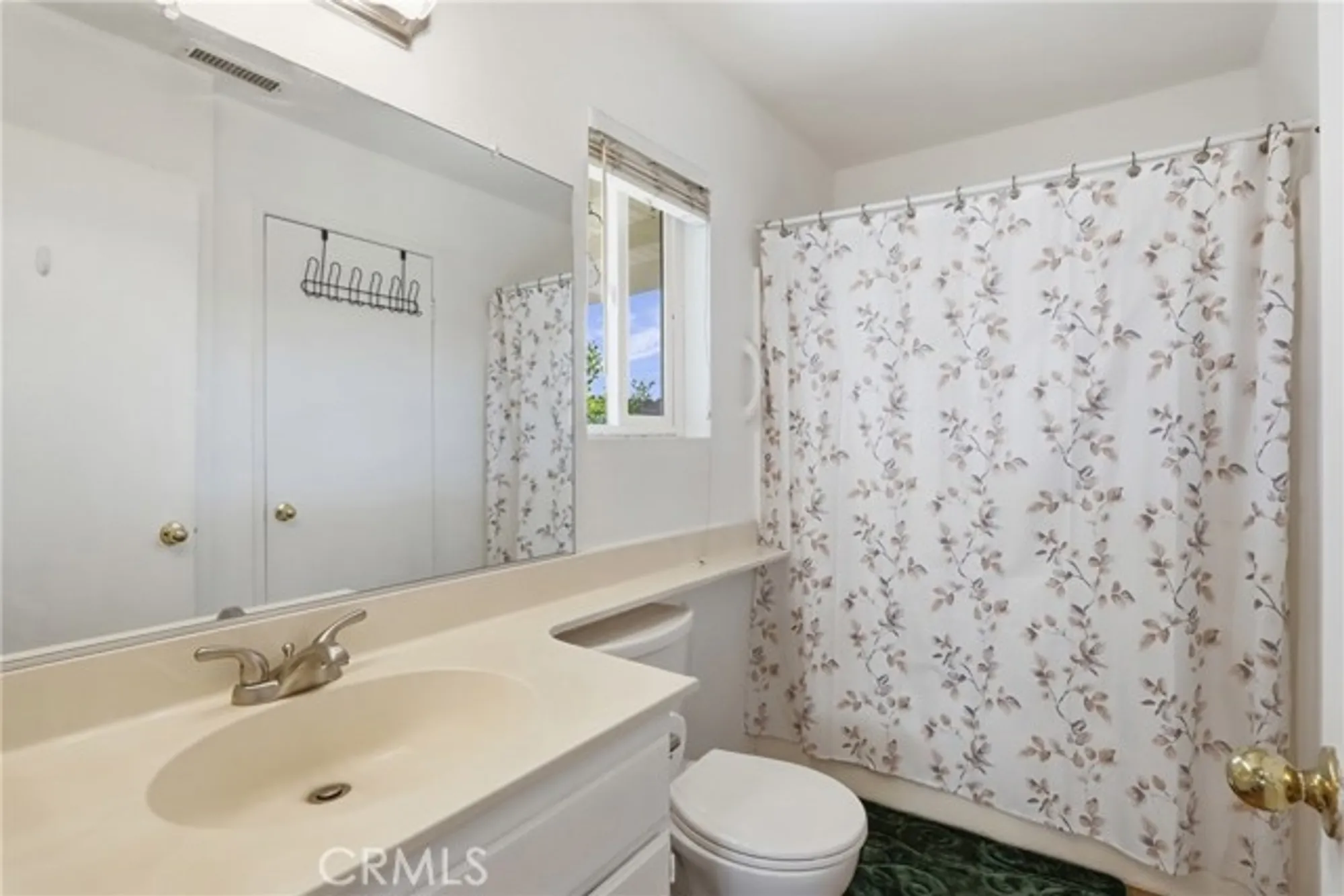 Property Slideshow image 18 of 31 | 29350 murrieta rd, Menifee, CA, 92586