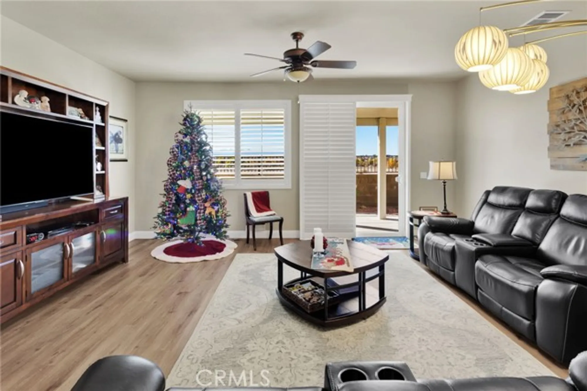 Property Slideshow image 9 of 54 | 10332 darby rd, Apple Valley, CA, 92308