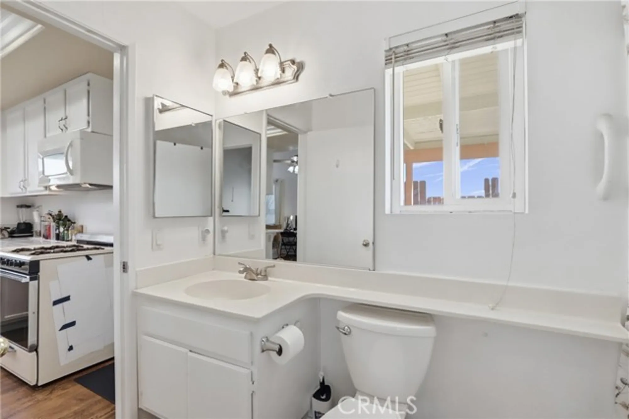 Property Slideshow image 19 of 31 | 29350 murrieta rd, Menifee, CA, 92586