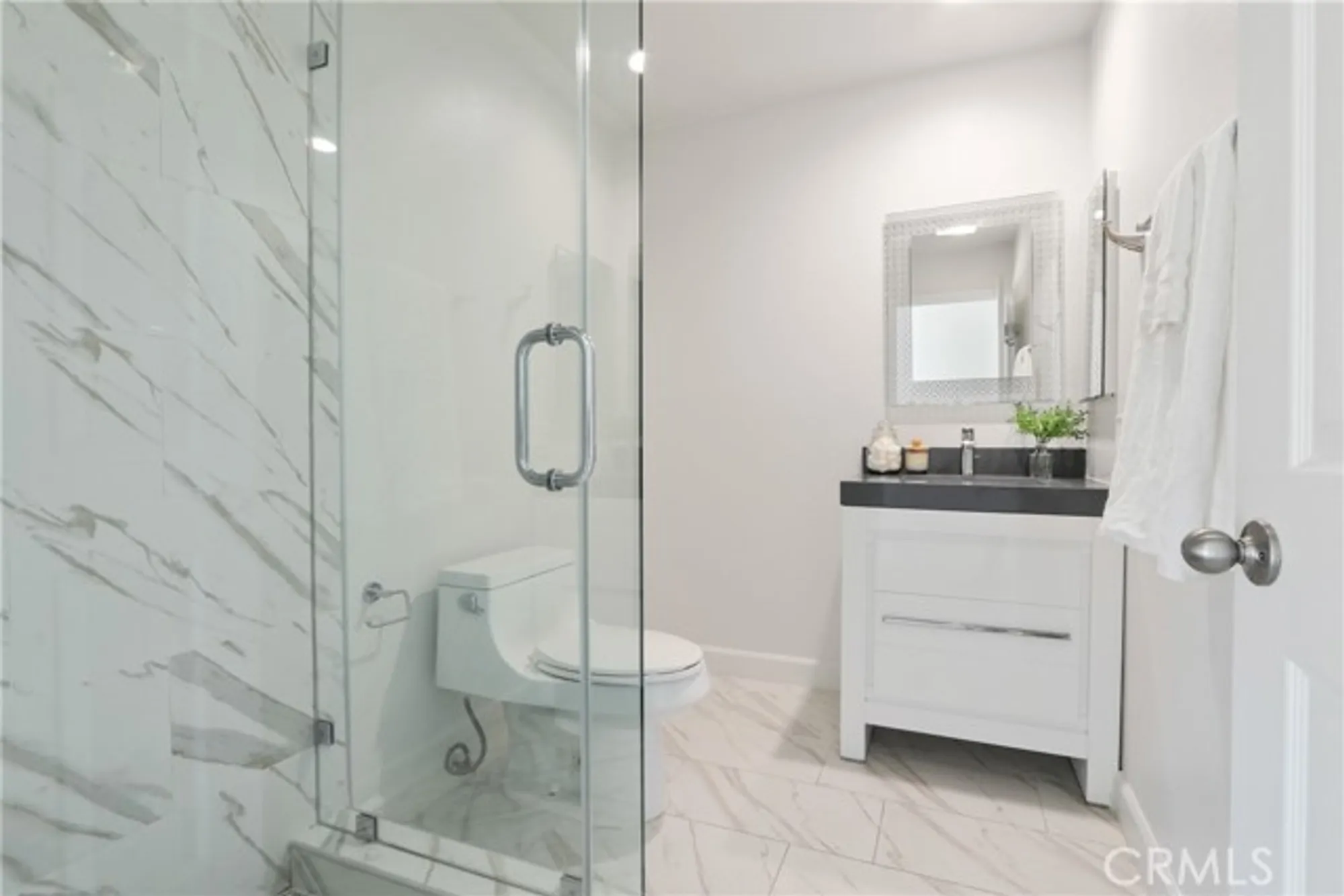 Property Slideshow image 16 of 20 | 2389 via mariposa 2e, Laguna Woods, CA, 92637