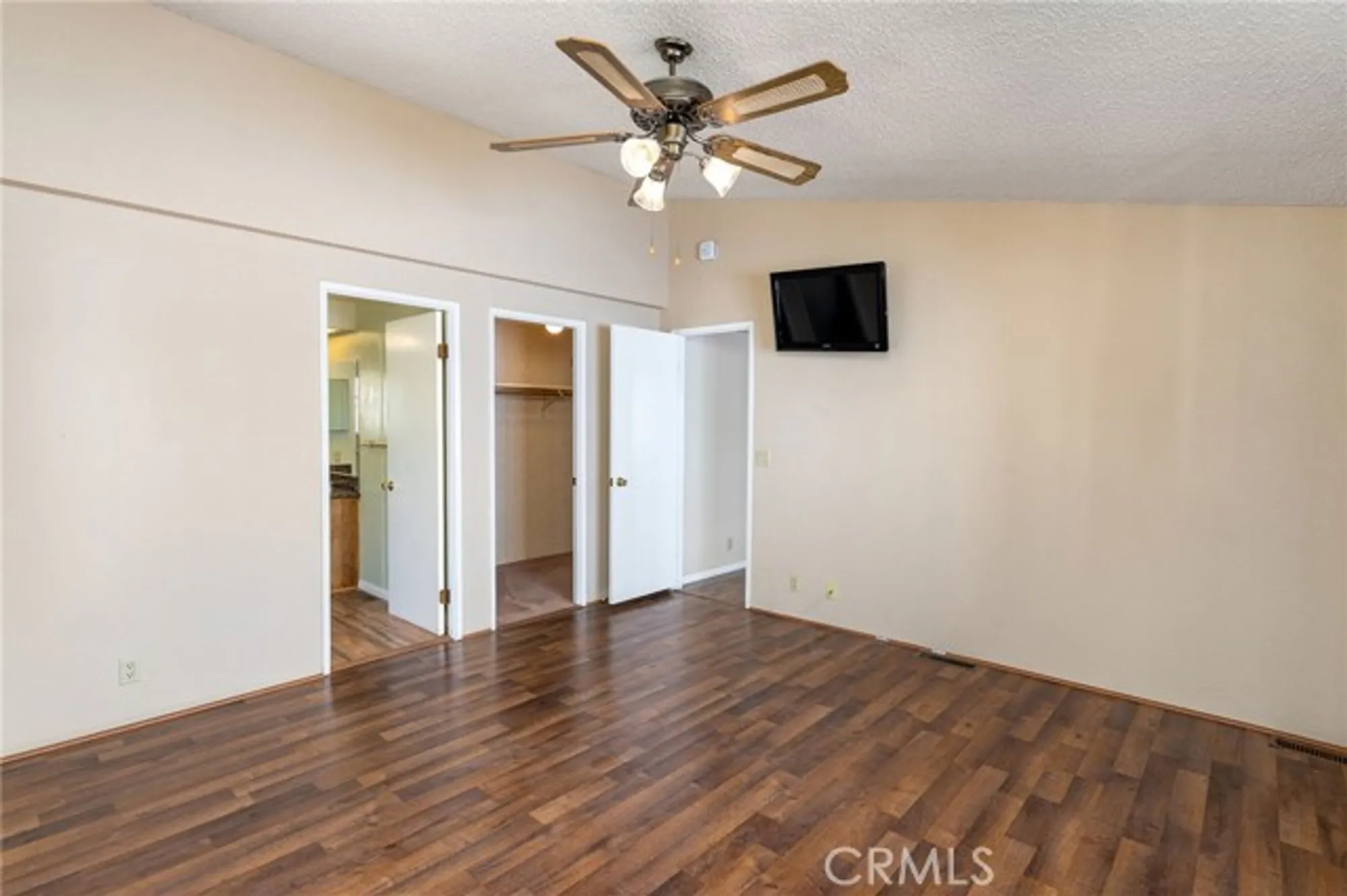 Property Slideshow image 17 of 44 | 38350 via taffia, Murrieta, CA, 92563