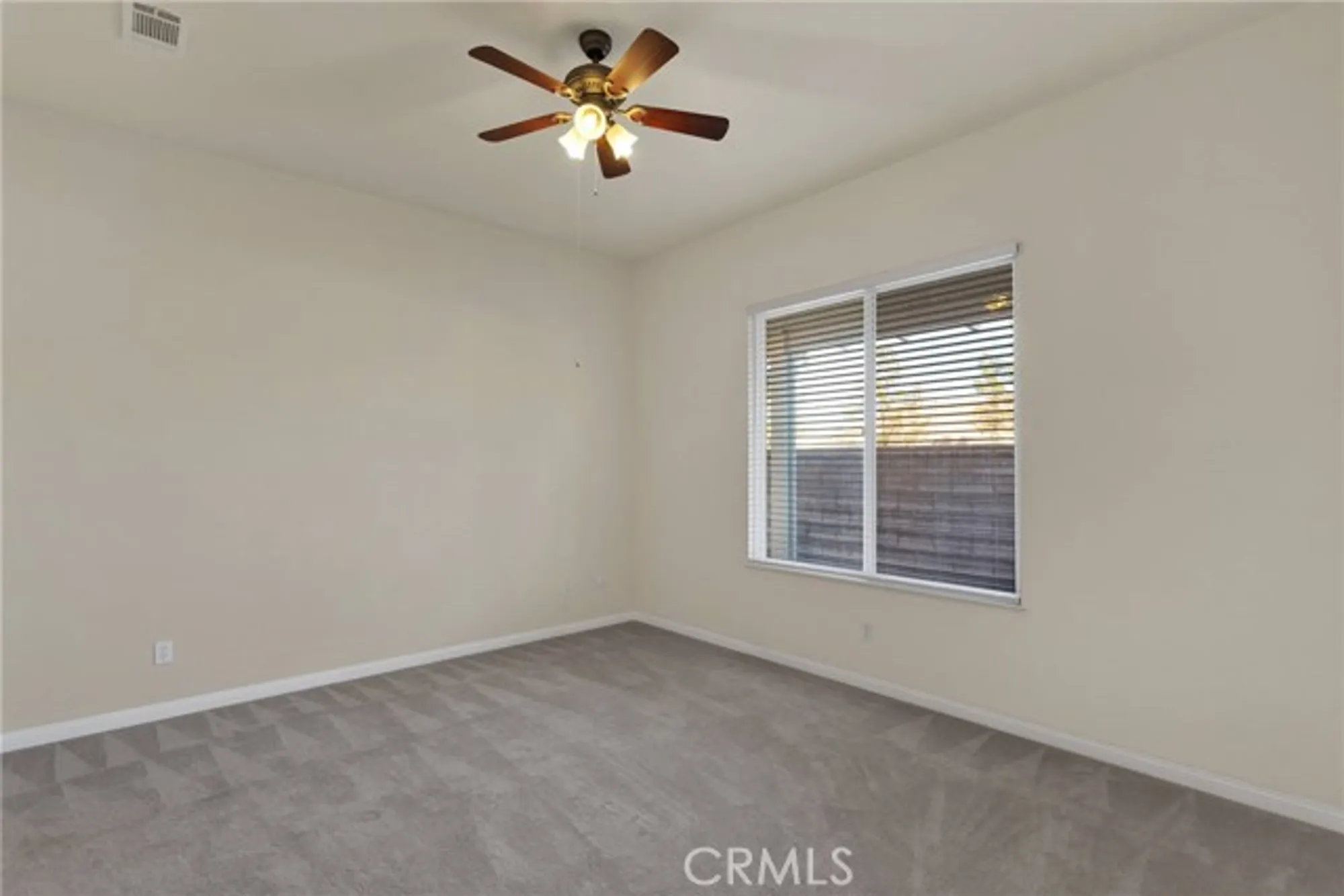 Property Slideshow image 20 of 35 | 10479 bridge haven rd, Apple Valley, CA, 92308