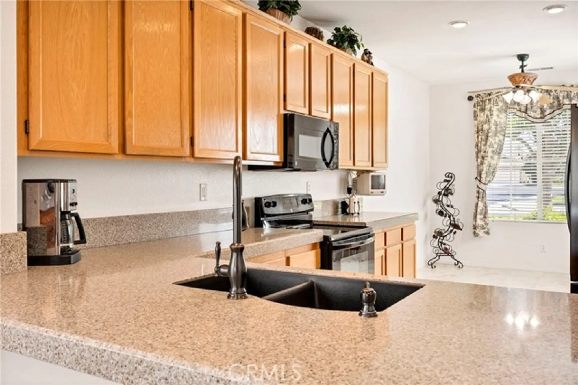 Property Slideshow image 12 of 42 | 29243 hidden lake dr, Menifee, CA, 92584