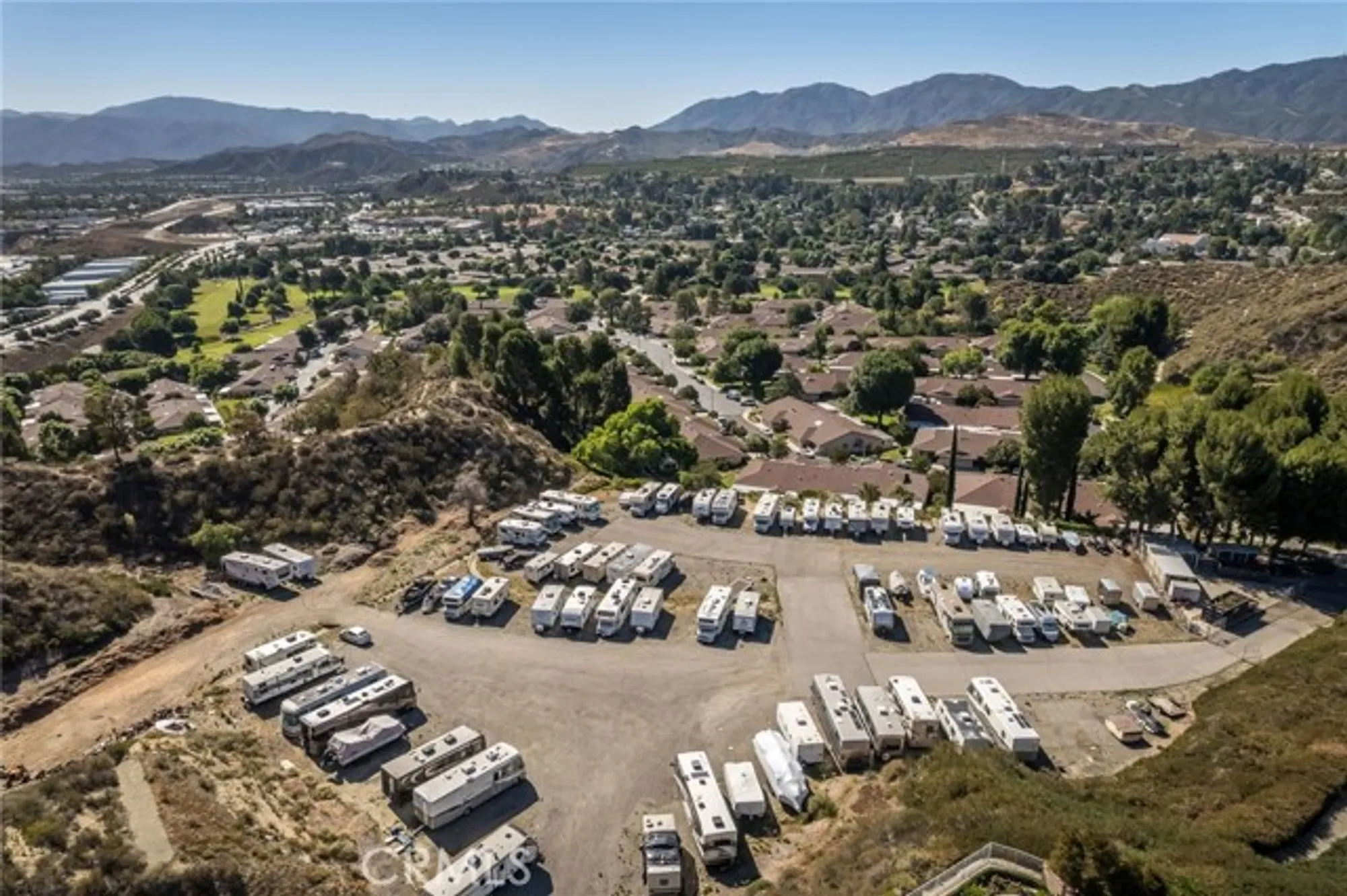 Property Slideshow image 42 of 59 | 26751 winsome cir, Newhall, CA, 91321