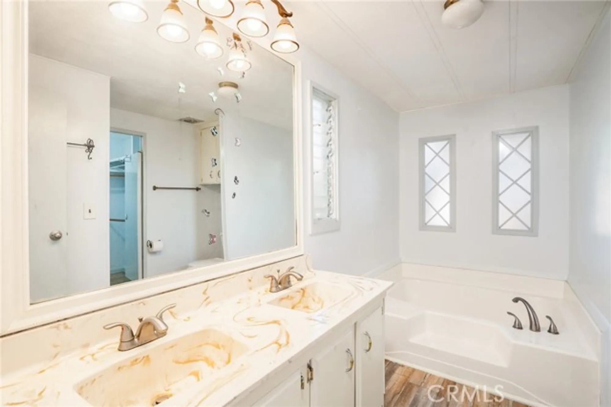 Property Slideshow image 22 of 50 | 38200 via del largo, Murrieta, CA, 92563