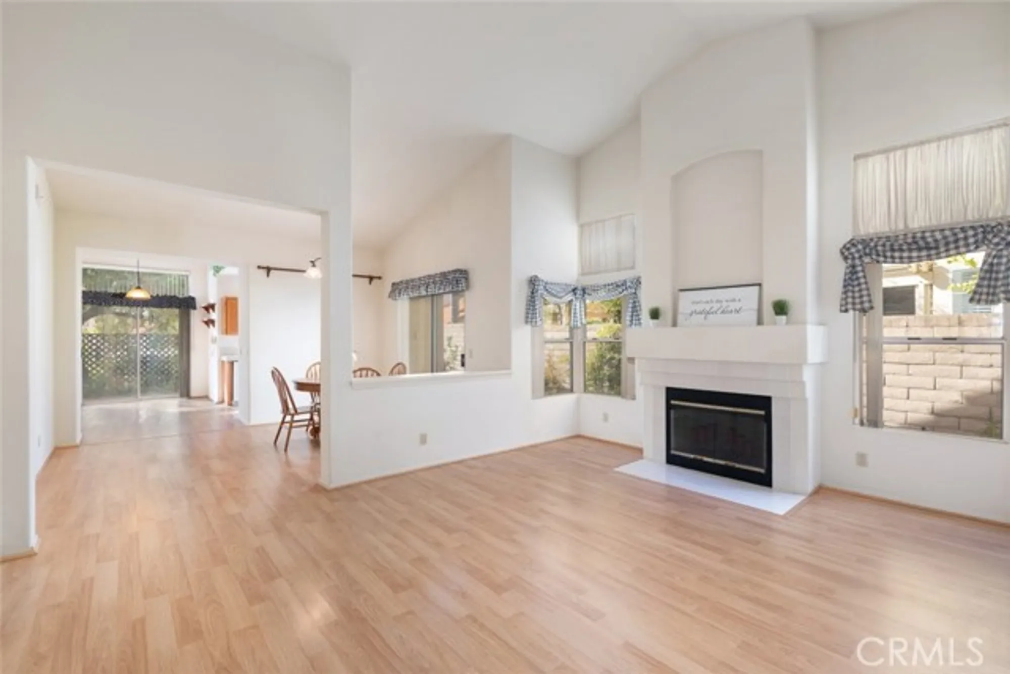 Property Slideshow image 8 of 50 | 40493 via estrada, Murrieta, CA, 92562