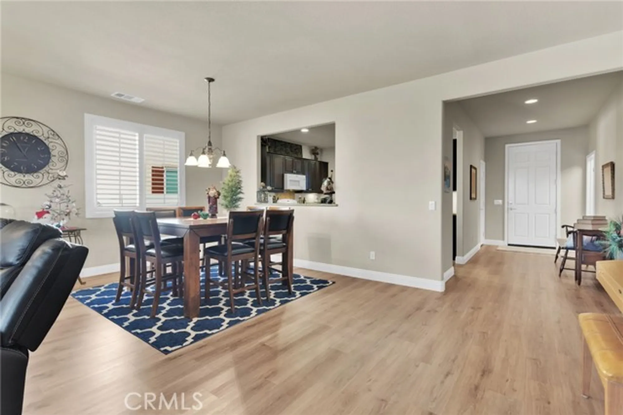 Property Slideshow image 8 of 54 | 10332 darby rd, Apple Valley, CA, 92308