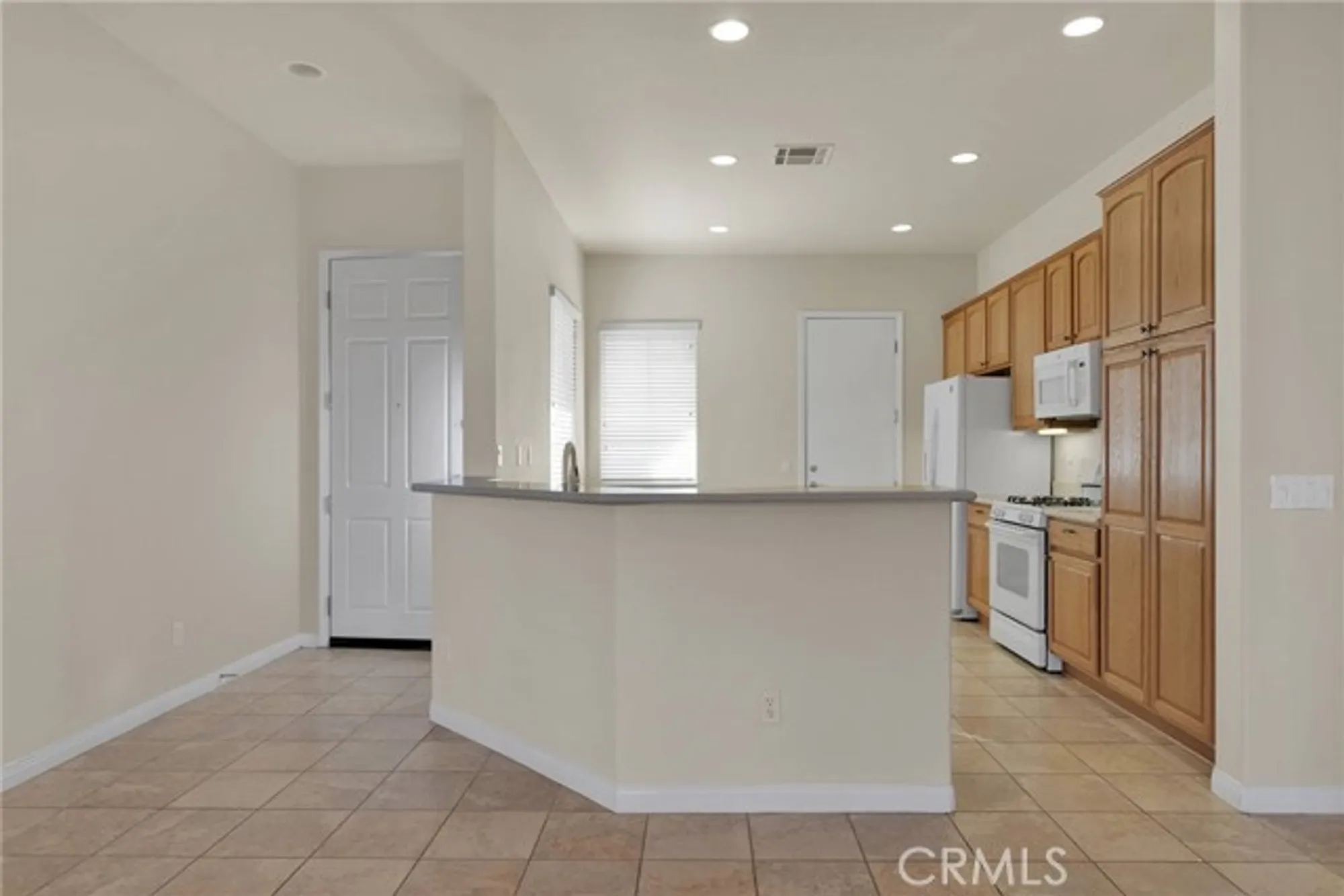 Property Slideshow image 10 of 35 | 10479 bridge haven rd, Apple Valley, CA, 92308
