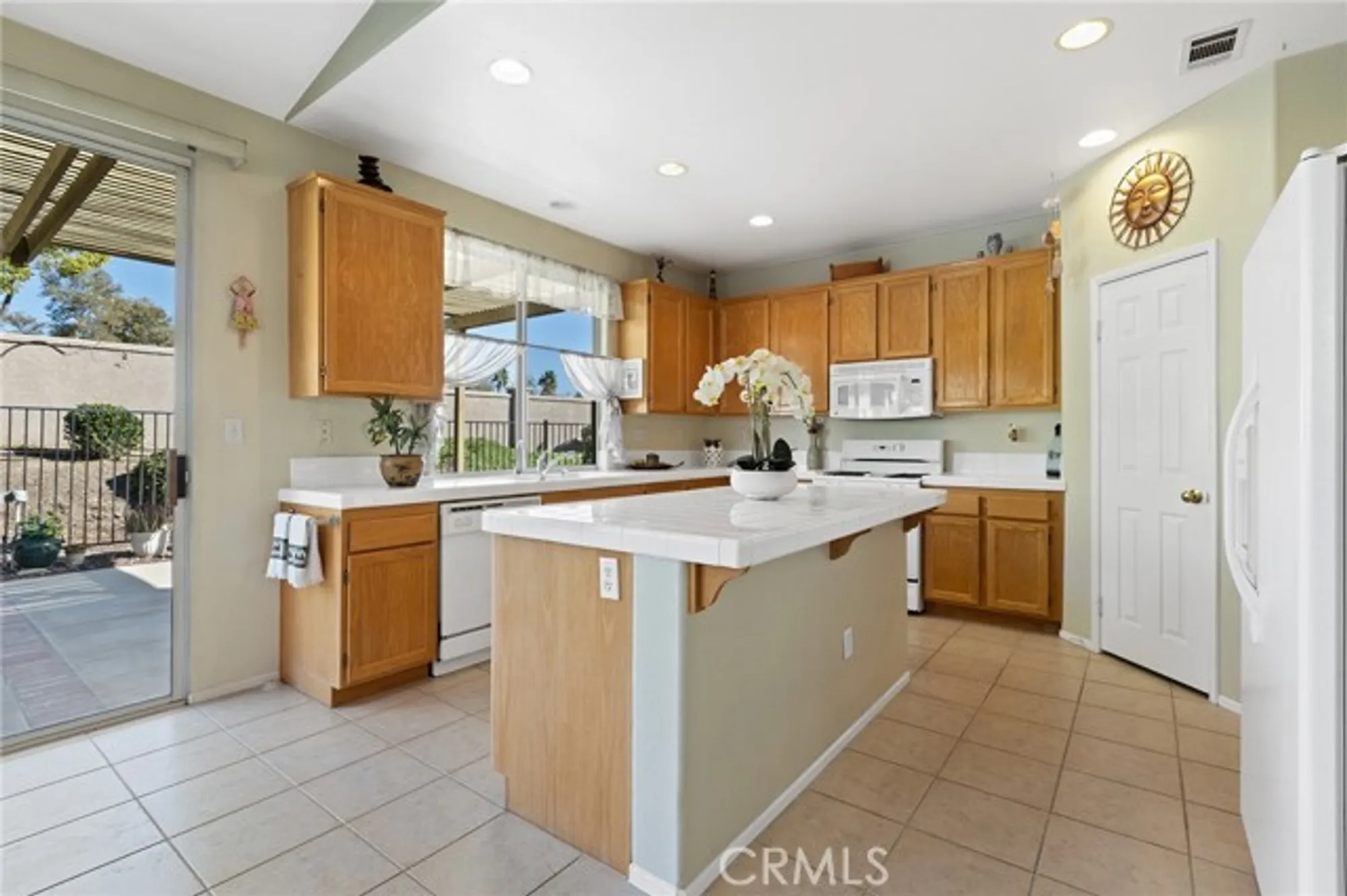 Property Slideshow image 10 of 60 | 28980 raintree dr, Menifee, CA, 92584