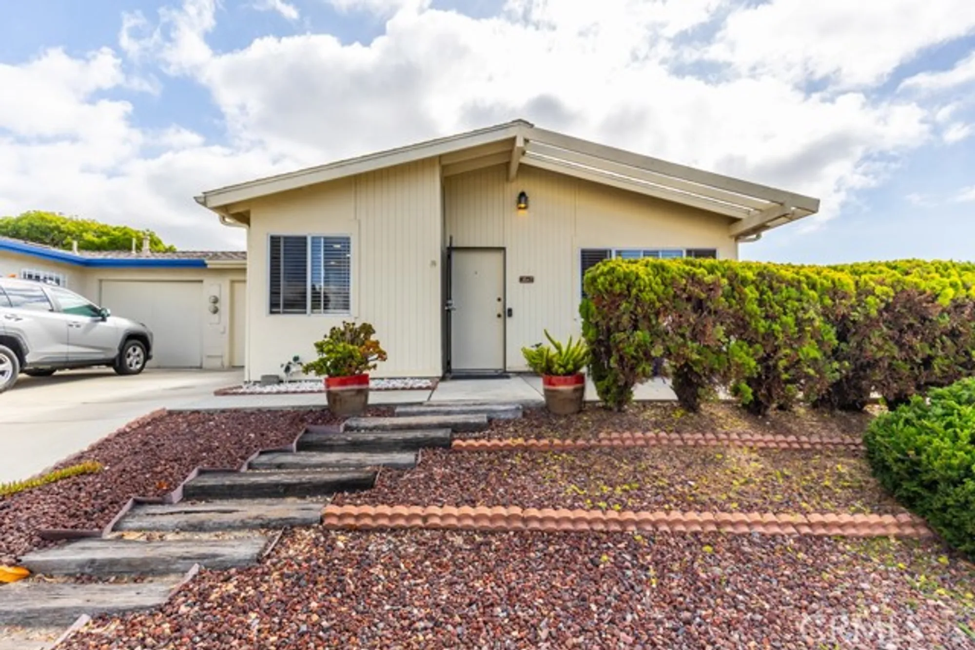 Property Slideshow image 1 of 46 | 3547 mira pacific dr, Oceanside, CA, 92056