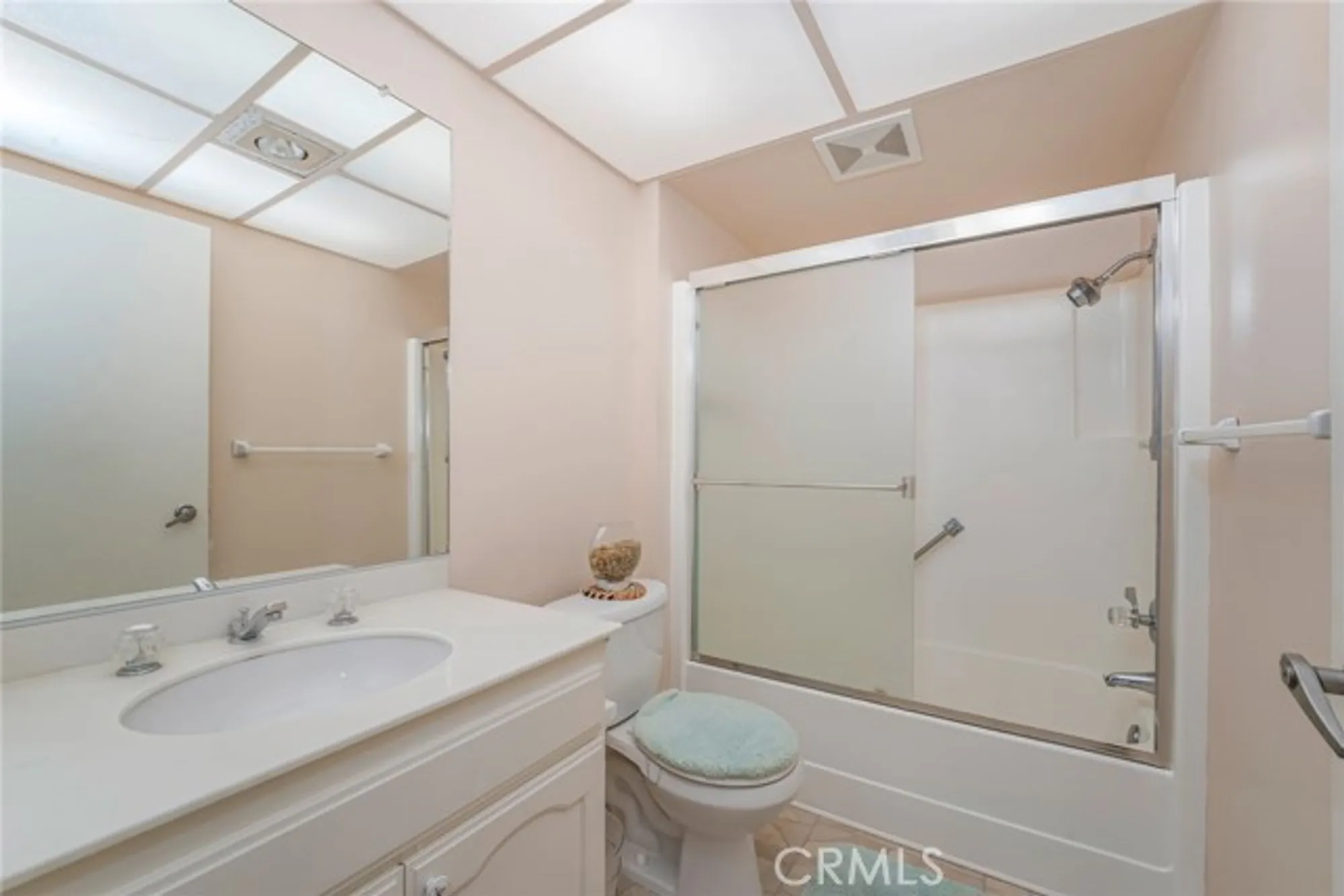 Property Slideshow image 15 of 28 | 3500 bahia blanca 3b, Laguna Woods, CA, 92637