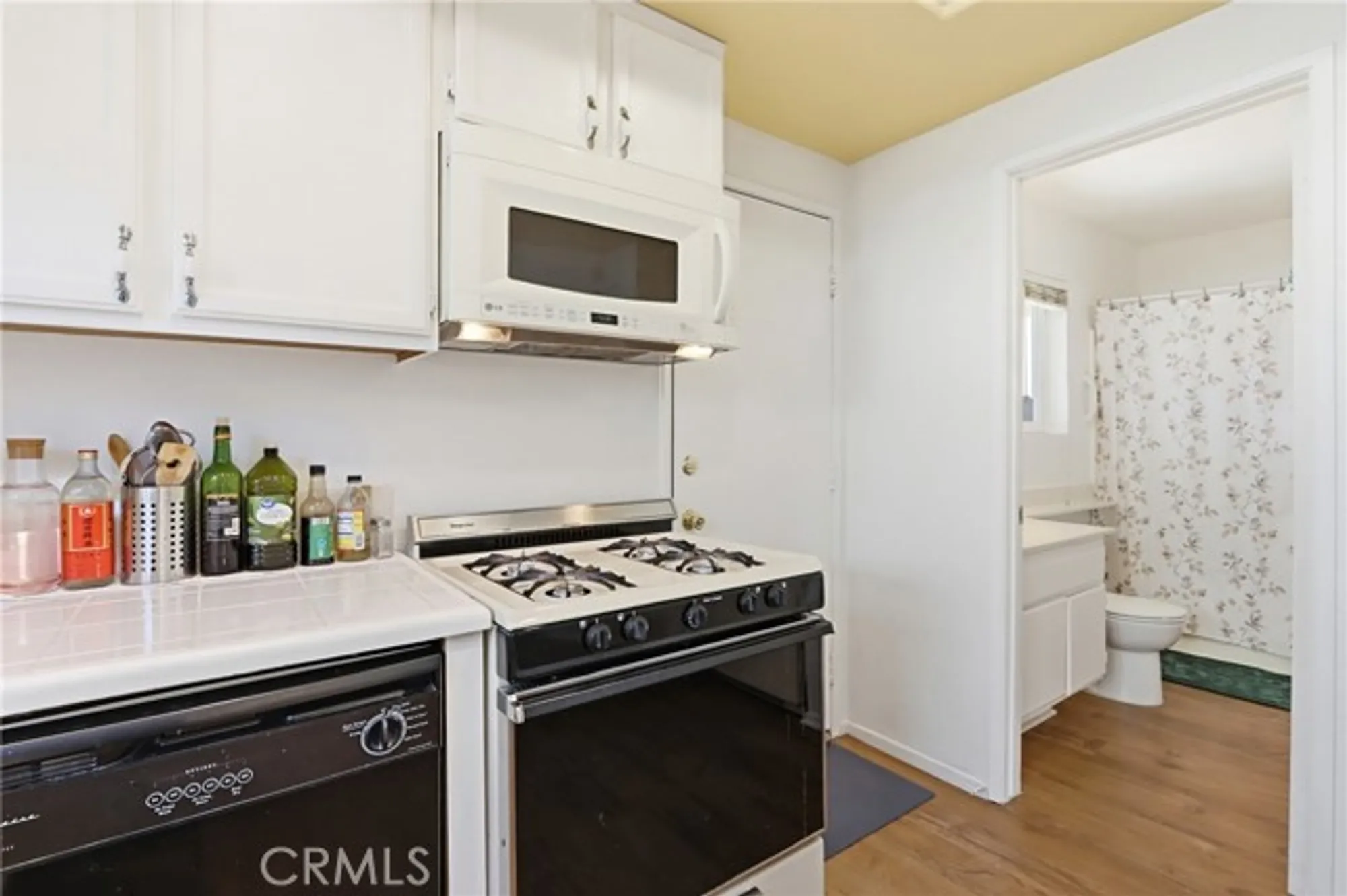 Property Slideshow image 17 of 31 | 29350 murrieta rd, Menifee, CA, 92586