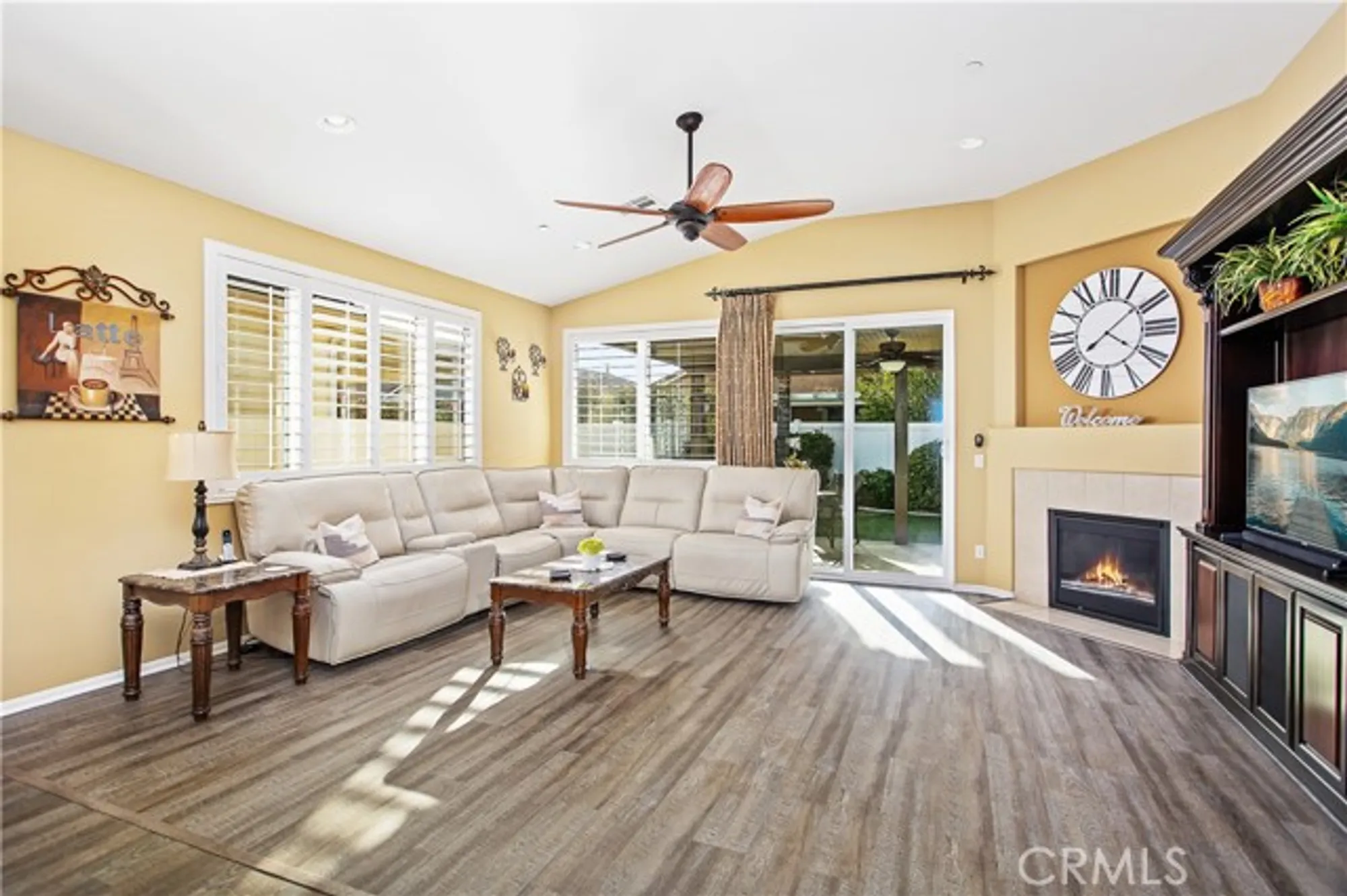 Property Slideshow image 17 of 40 | 30283 moon star cir, Menifee, CA, 92584