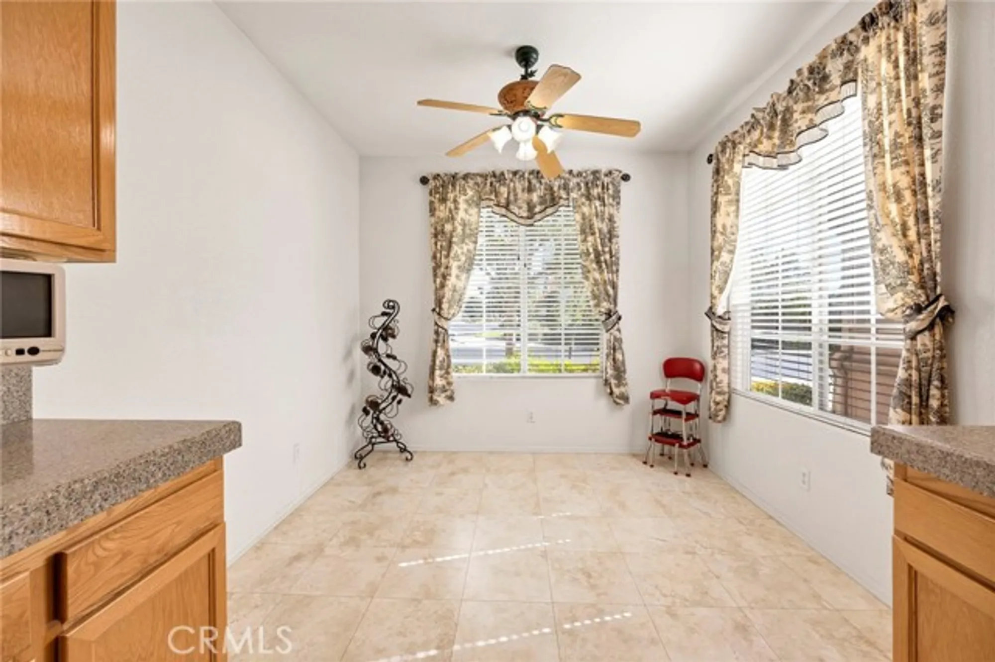 Property Slideshow image 14 of 42 | 29243 hidden lake dr, Menifee, CA, 92584