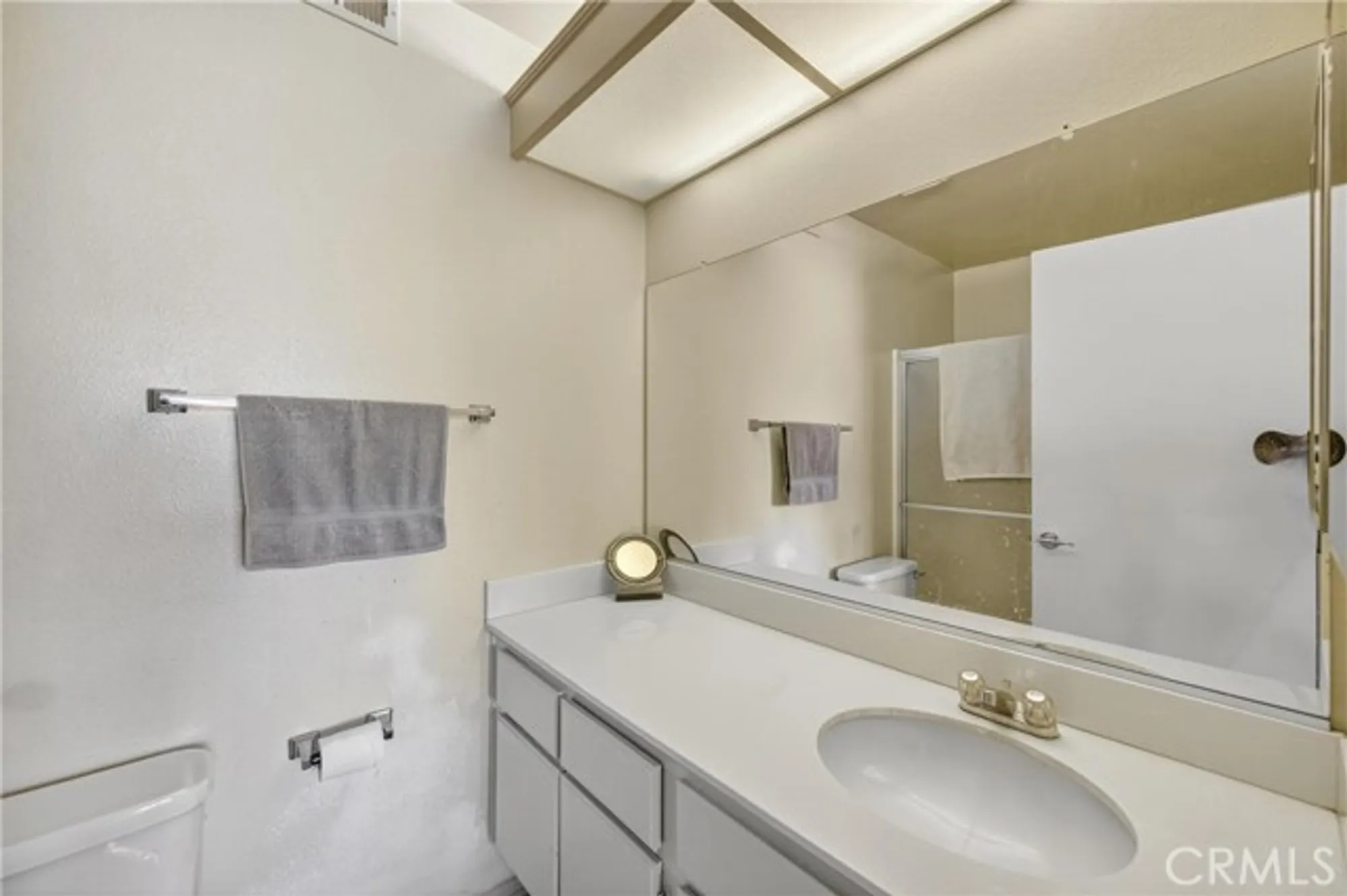 Property Slideshow image 13 of 26 | 995 hogan ave, Banning, CA, 92220