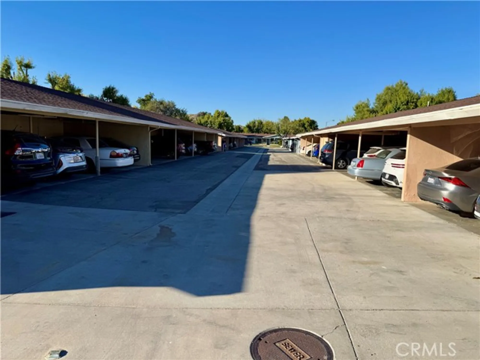 Property Slideshow image 6 of 13 | 19152 avenue of the oaks b, Newhall, CA, 91321