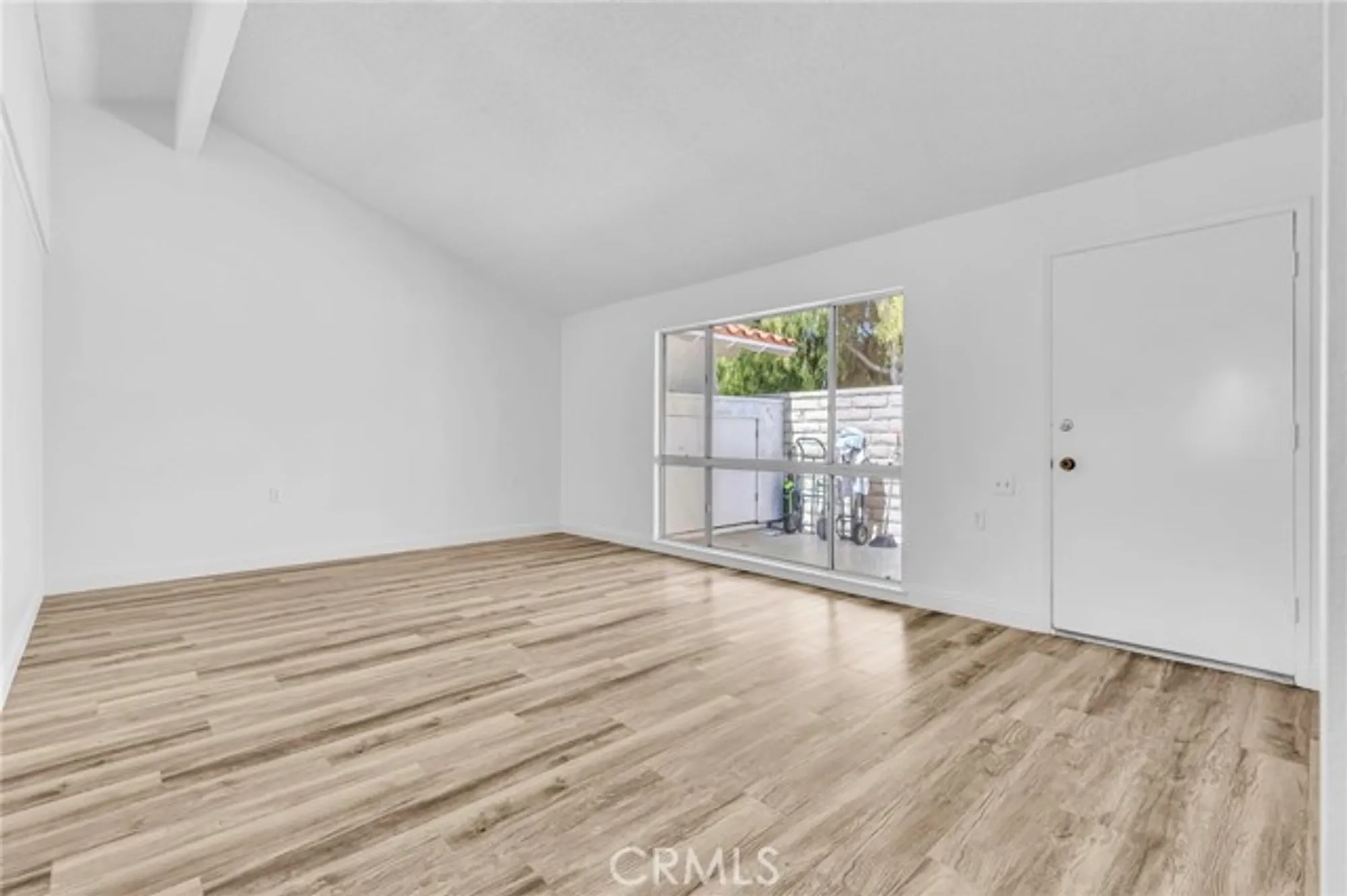 Property Slideshow image 5 of 20 | 2197 via mariposa e b, Laguna Woods, CA, 92637