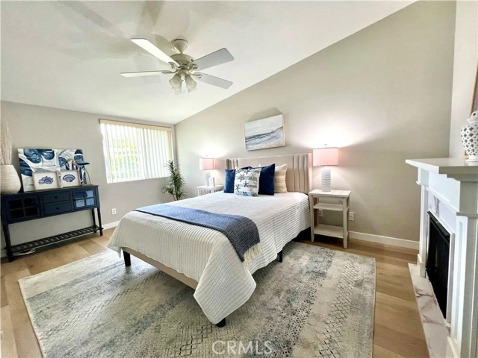 Property Slideshow image 13 of 16 | 13580 medinac ln, Seal Beach, CA, 90740