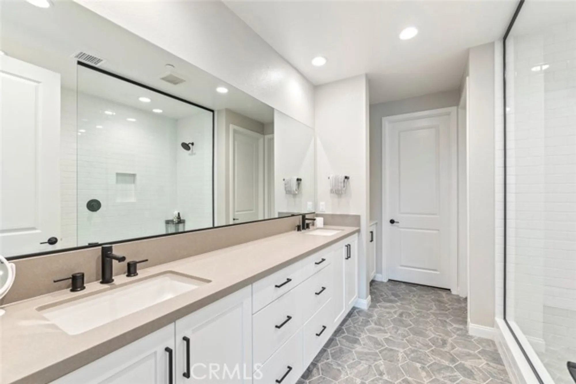 Property Slideshow image 23 of 45 | 32087 hyacinth way, Temecula, CA, 92591