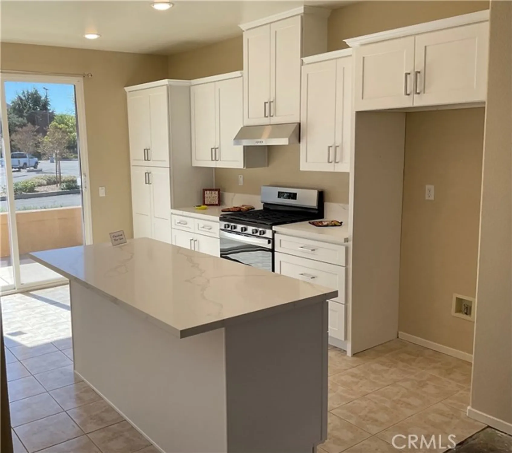 Property Slideshow image 11 of 42 | 8251 triplett ln, Hemet, CA, 92545