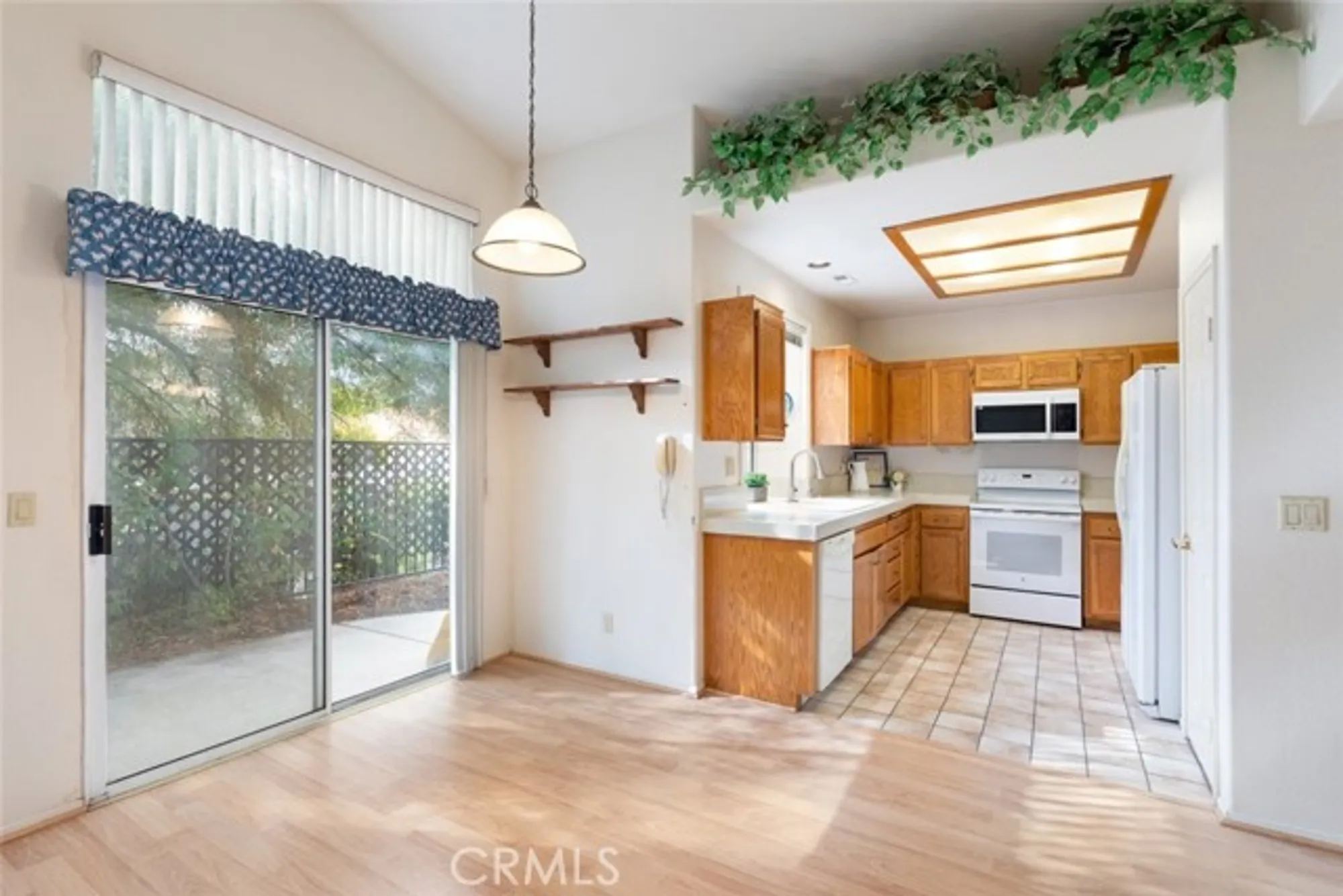 Property Slideshow image 14 of 50 | 40493 via estrada, Murrieta, CA, 92562