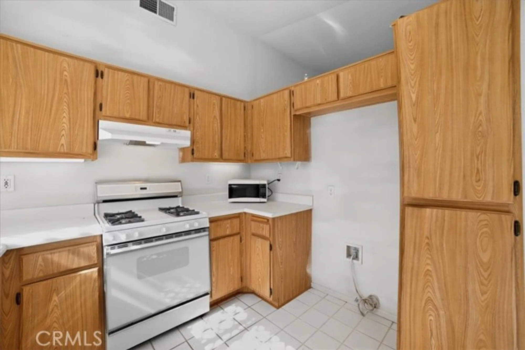 Property Slideshow image 4 of 15 | 10497 bel air dr, Cherry Valley, CA, 92223