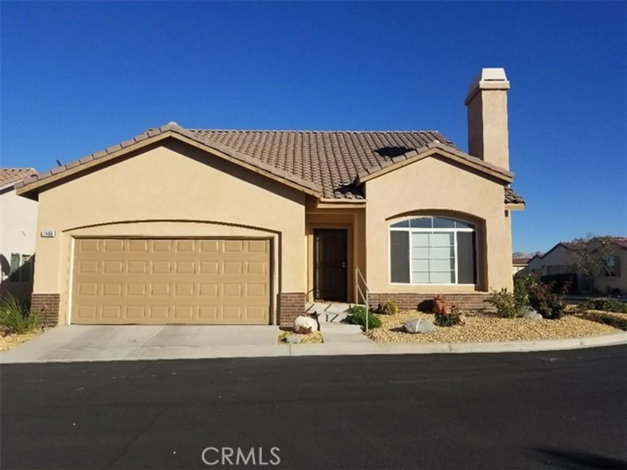 Property Slideshow image 2 of 32 | 7466 via real ln, Yucca Valley, CA, 92284
