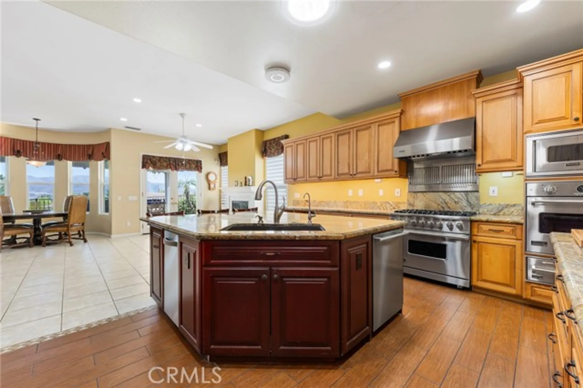 Property Slideshow image 5 of 27 | 24460 lupine ln, Corona, CA, 92883