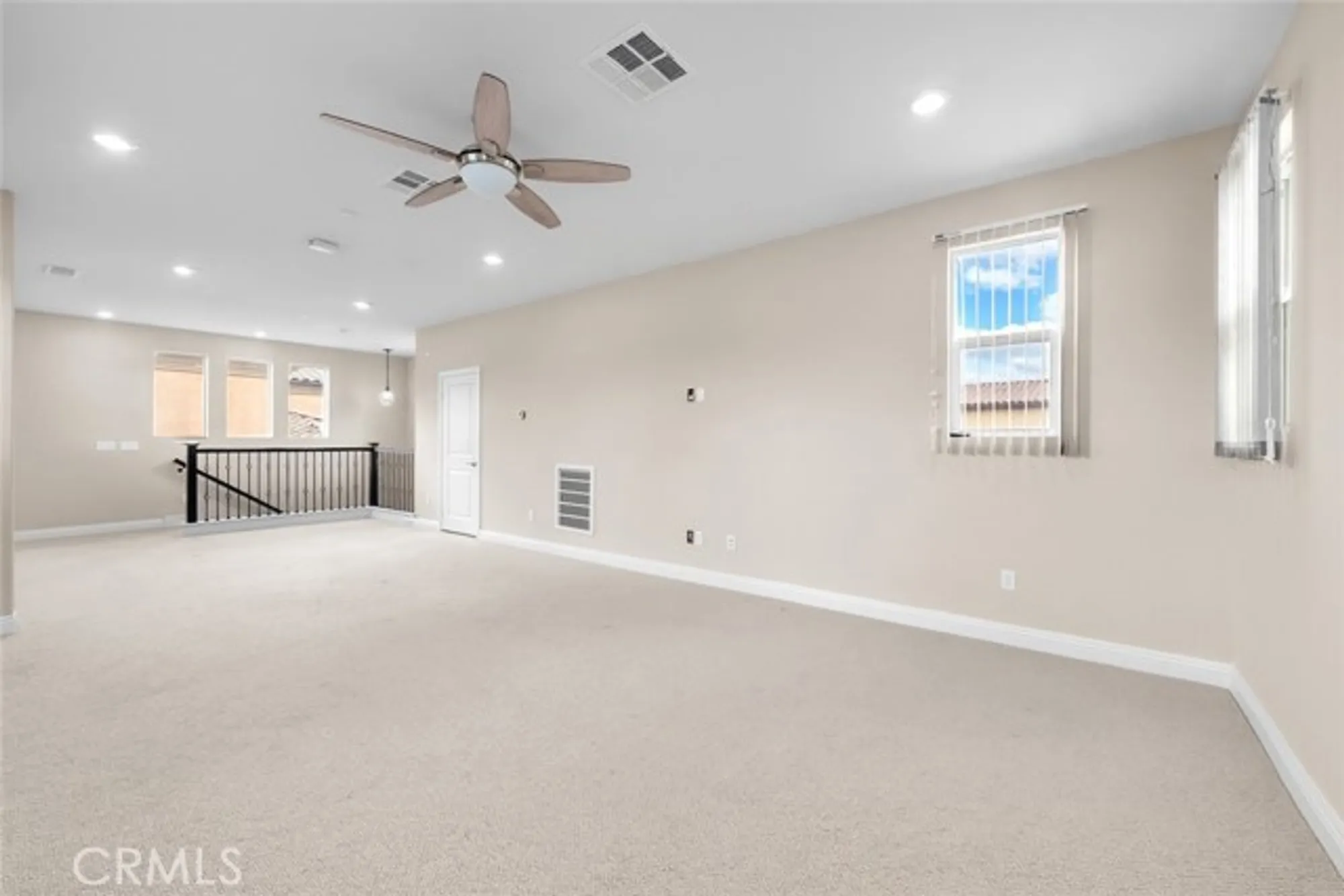 Property Slideshow image 30 of 34 | 20552 galloway dr, Santa Clarita, CA, 91350