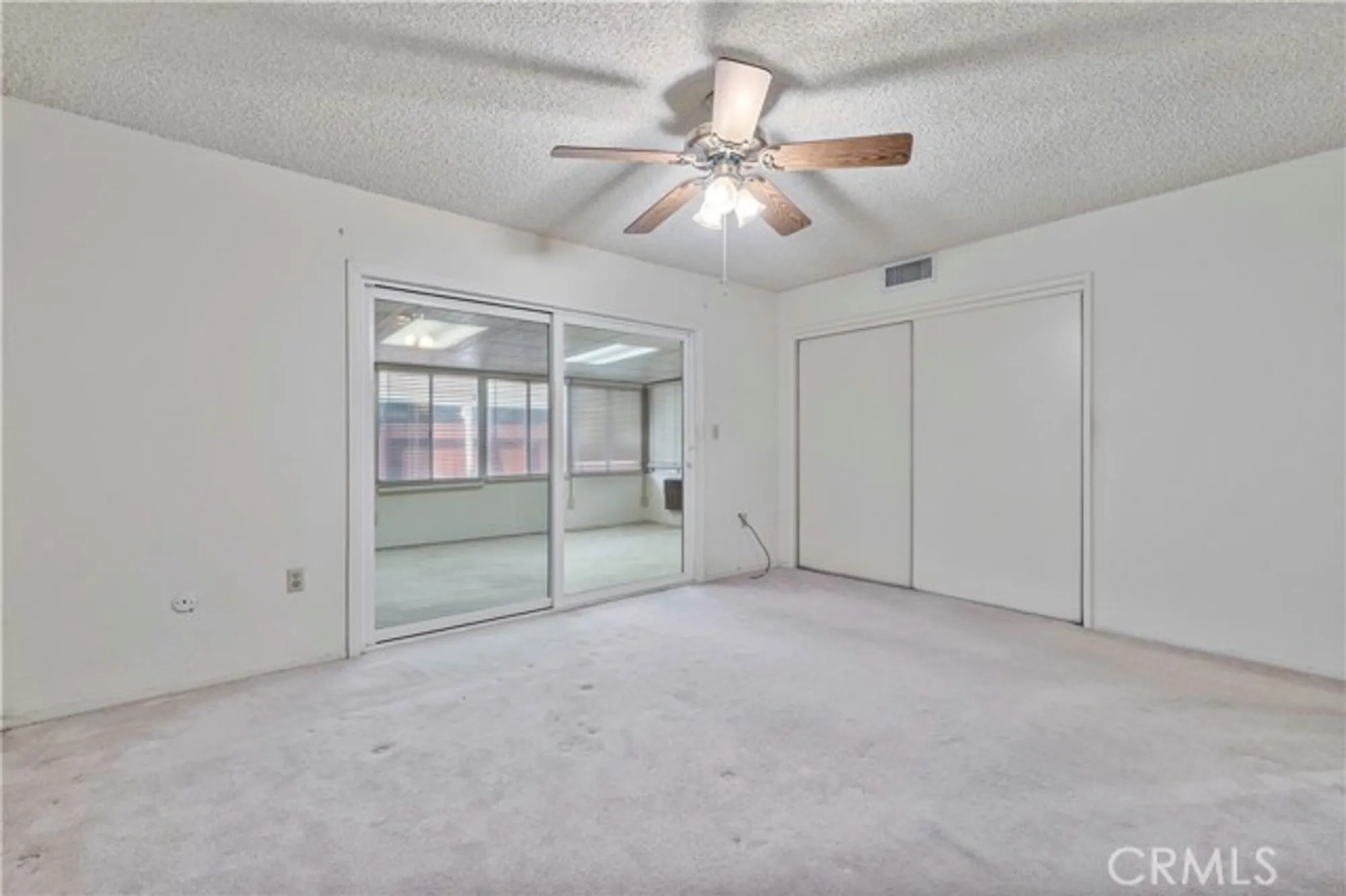 Property Slideshow image 19 of 34 | 26838 avenue of the oaks c, Newhall, CA, 91321