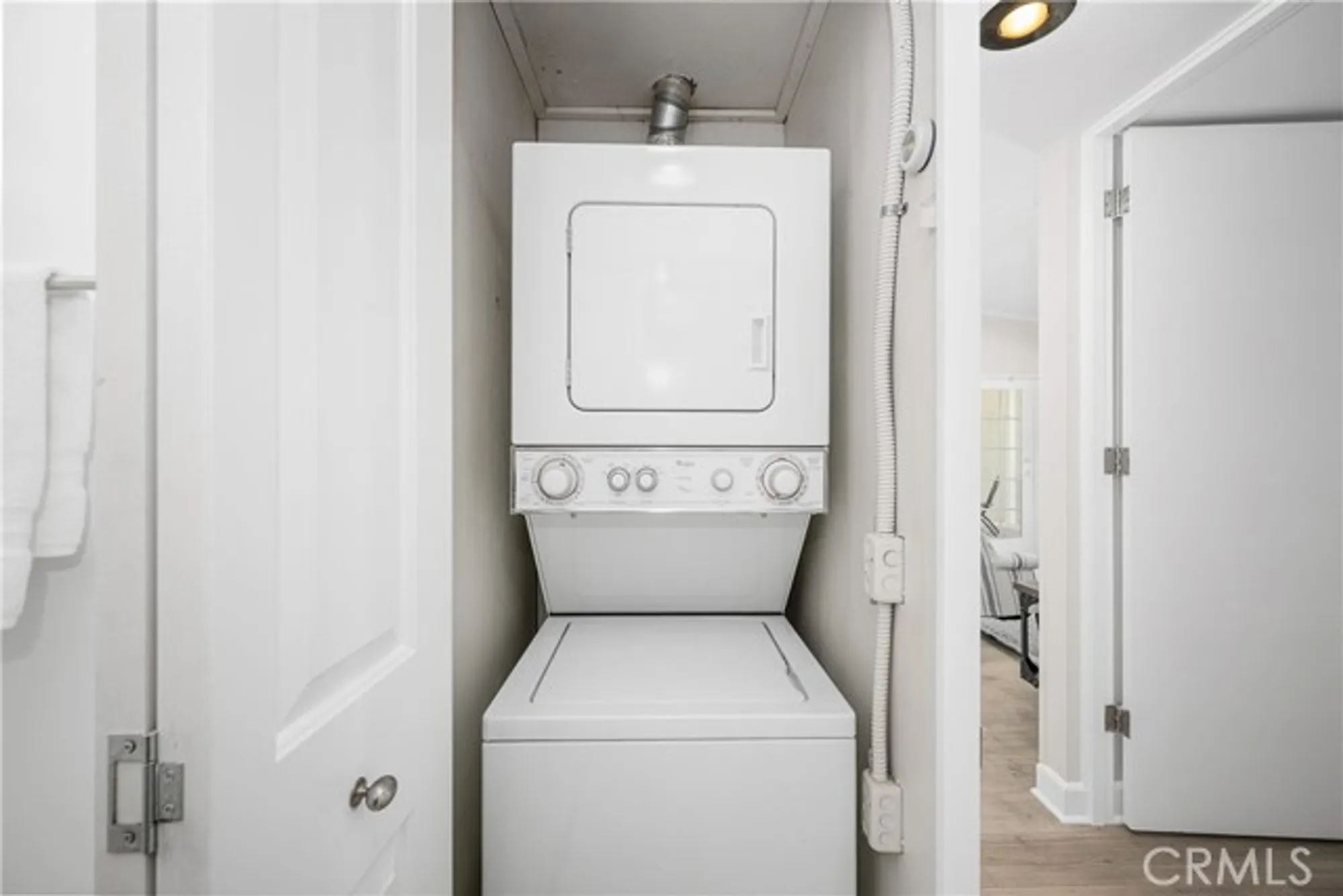 Property Slideshow image 19 of 25 | 1461 monterey rd apt 28e, Seal Beach, CA, 90740