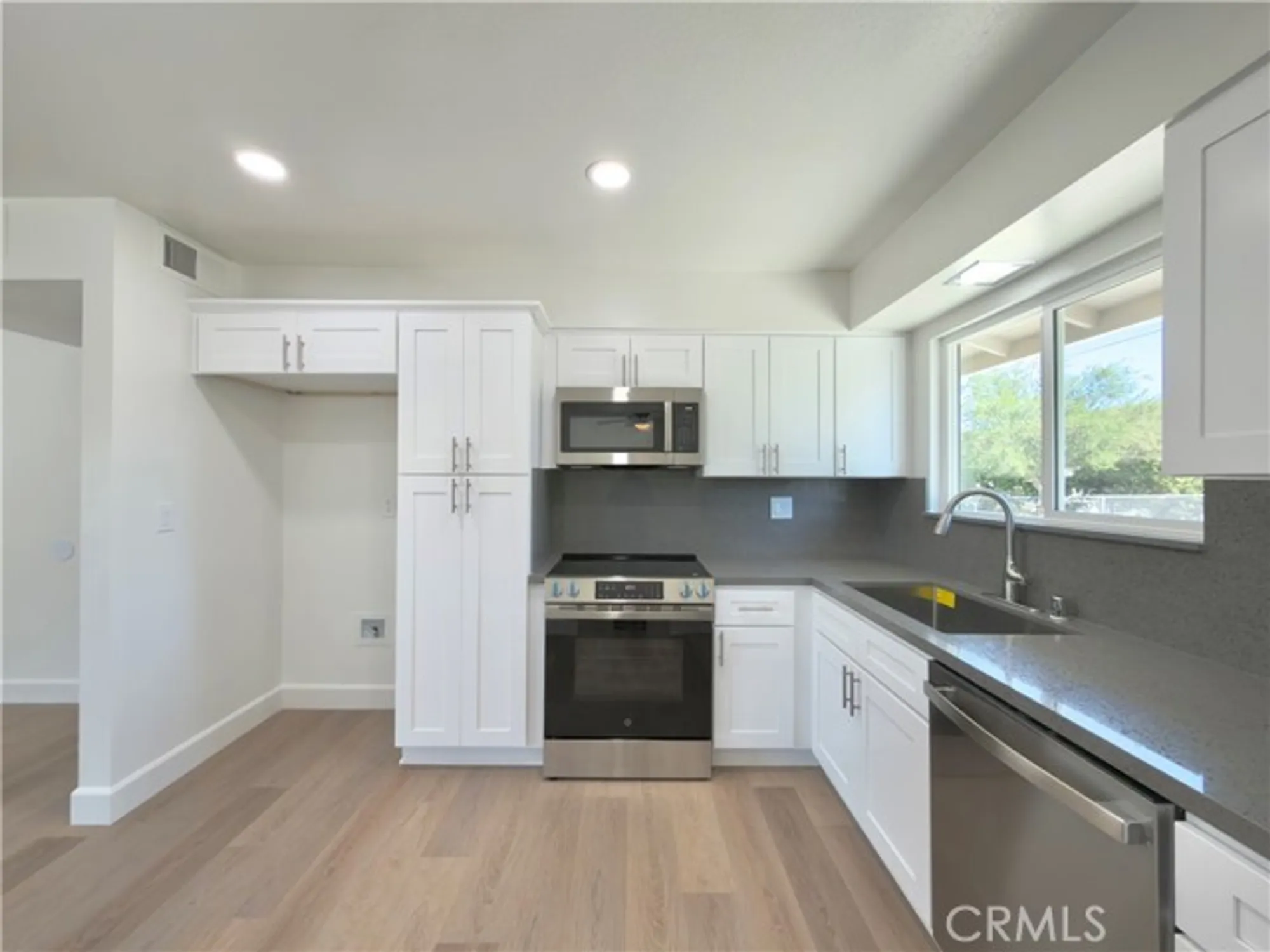 Property Slideshow image 10 of 23 | 29040 olympia way, Menifee, CA, 92586