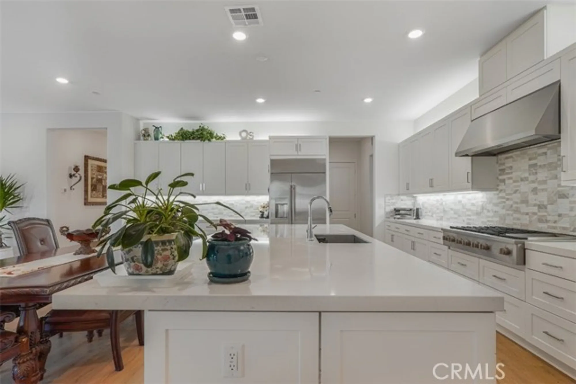 Property Slideshow image 7 of 60 | 24501 via sendero, Valencia, CA, 91354