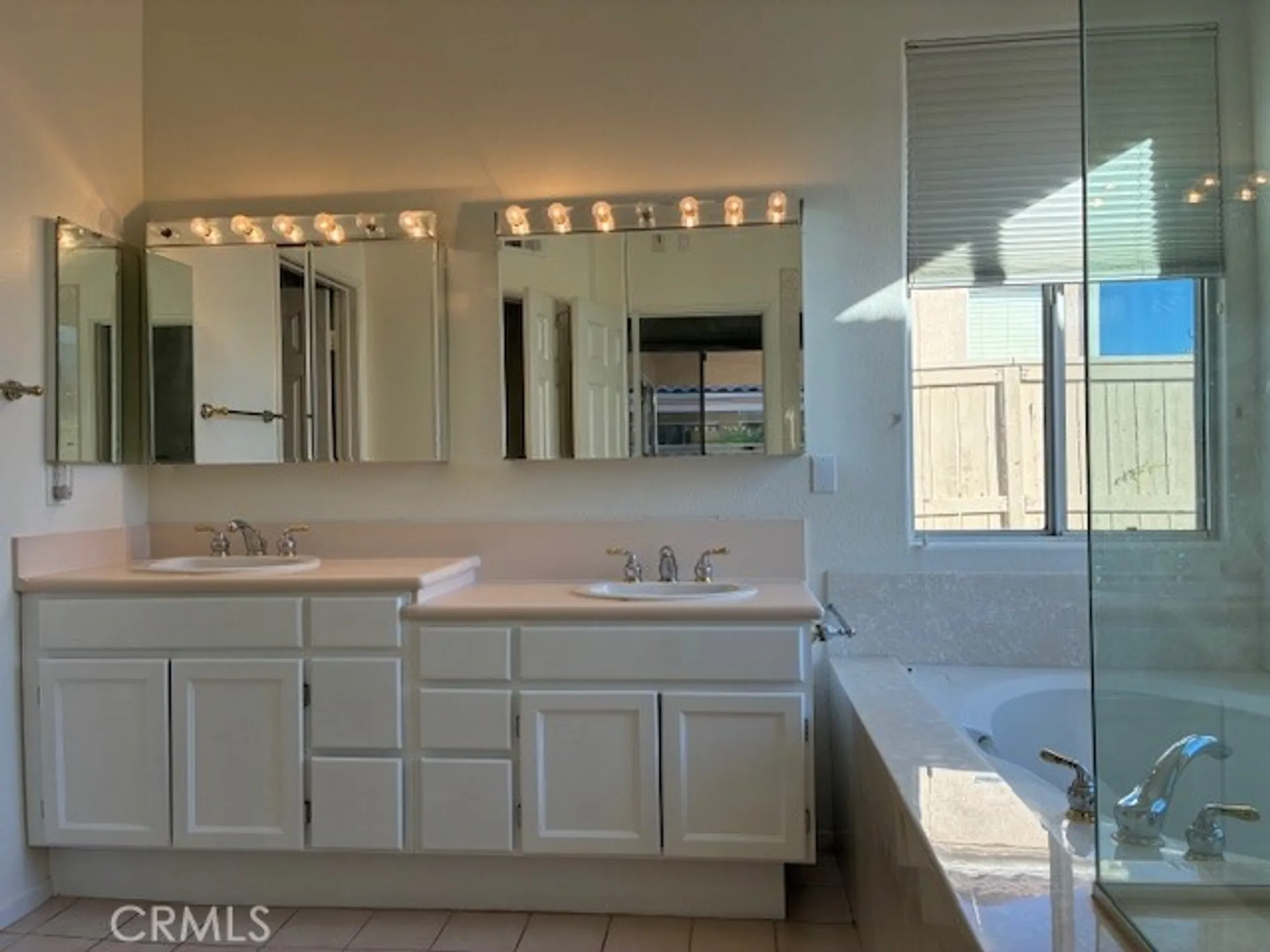 Property Slideshow image 11 of 18 | 40146 colony dr, Murrieta, CA, 92562