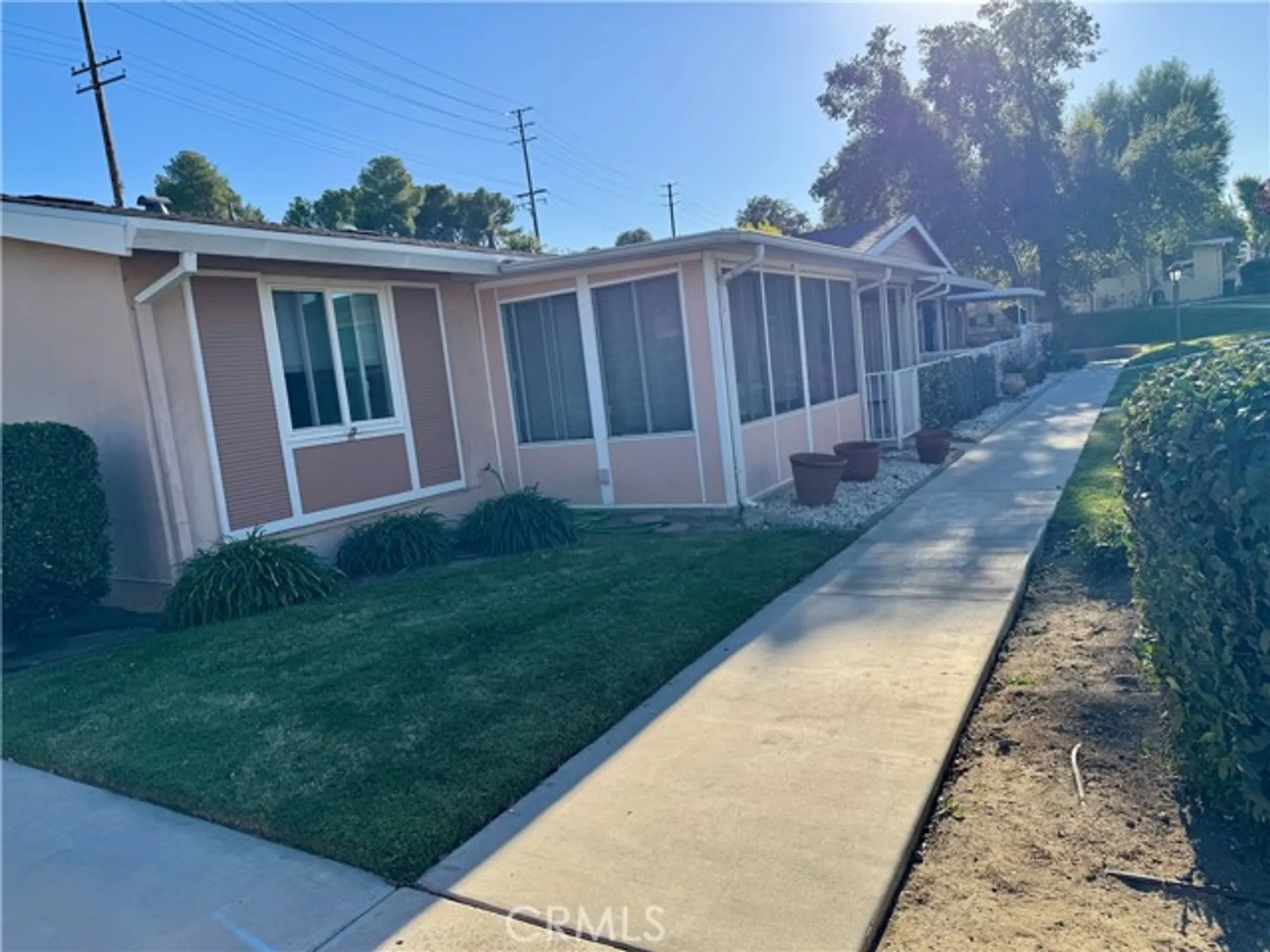 Property Slideshow image 4 of 13 | 19152 avenue of the oaks b, Newhall, CA, 91321