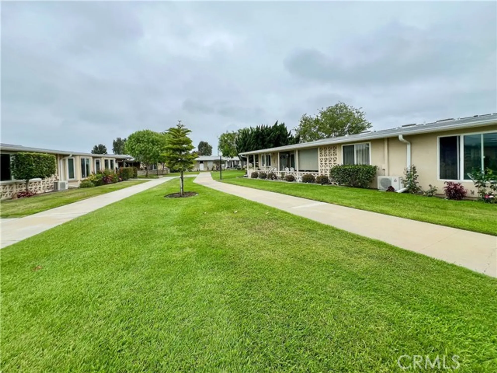 Property Slideshow image 6 of 16 | 13580 medinac ln, Seal Beach, CA, 90740