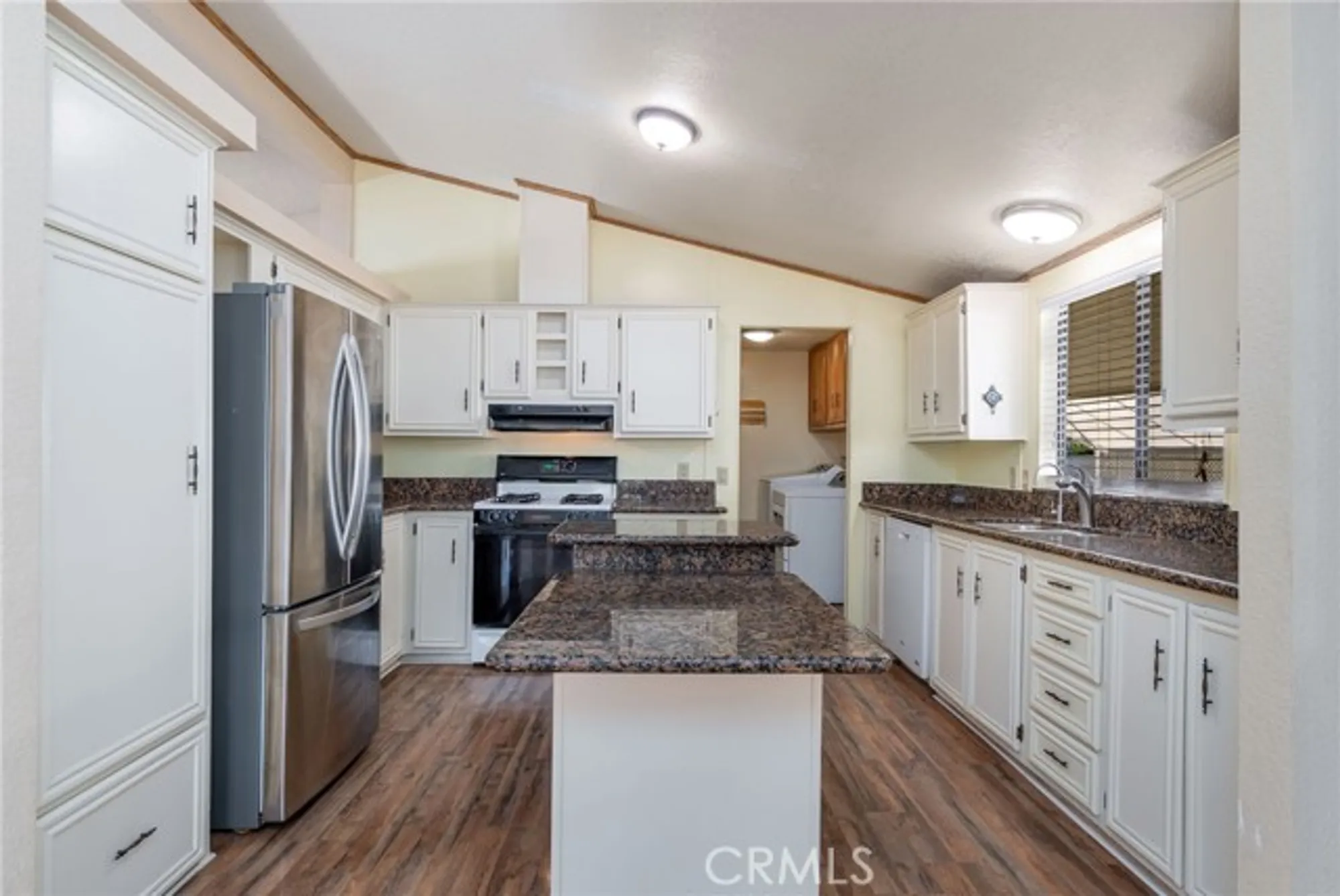 Property Slideshow image 4 of 44 | 38350 via taffia, Murrieta, CA, 92563