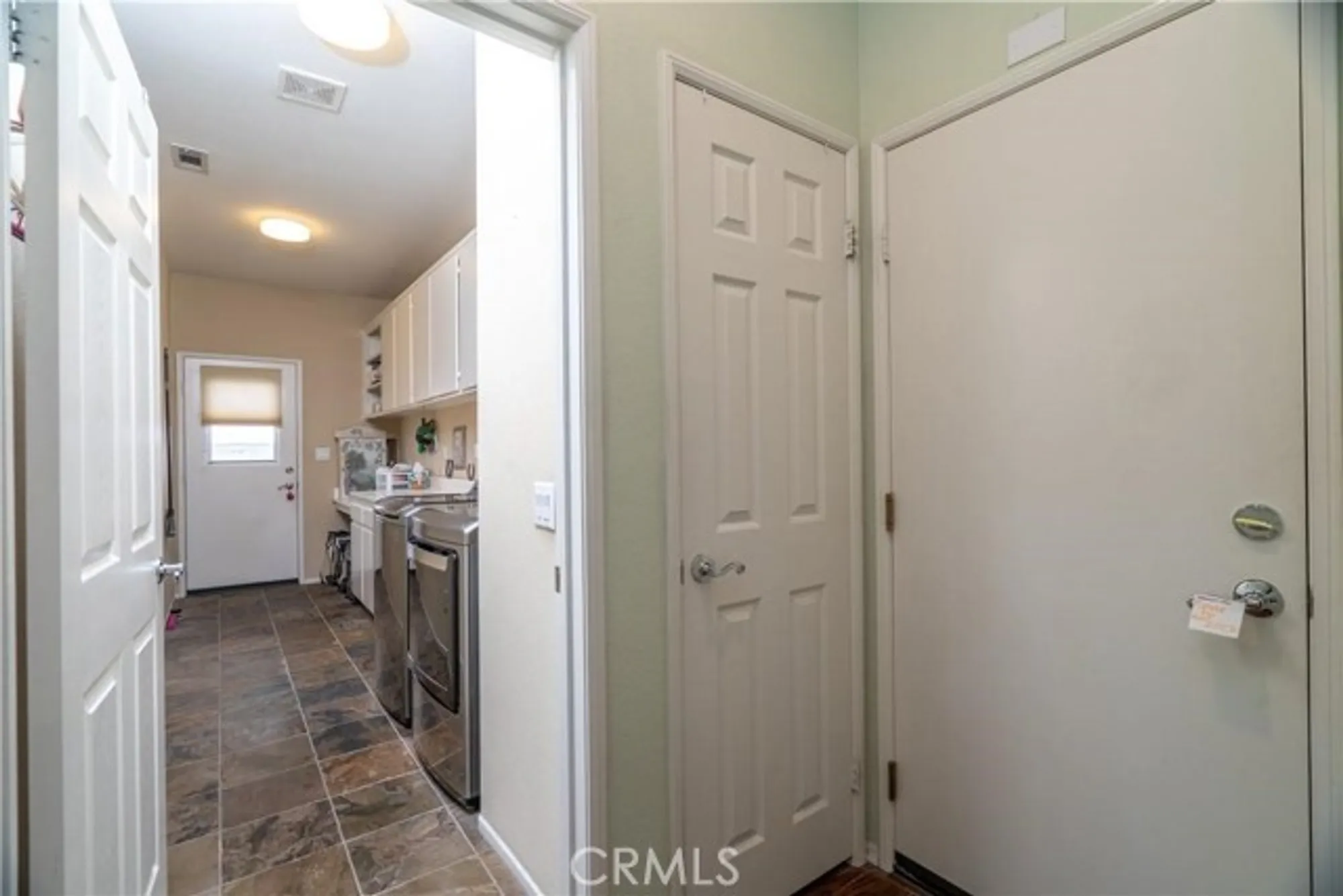 Property Slideshow image 18 of 36 | 28433 oasis view cir, Menifee, CA, 92584